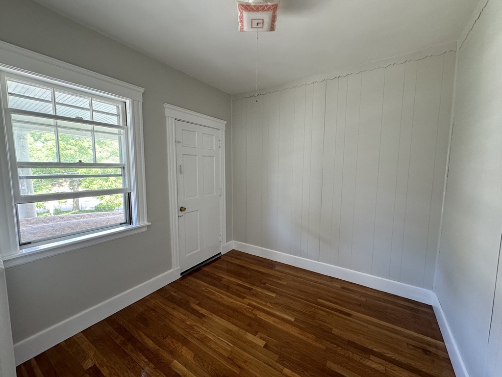 87 Oakland Street # 2A
