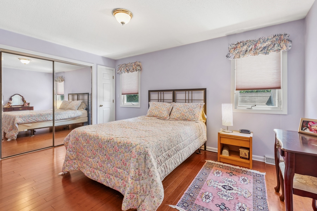 54 Jennifer Rd