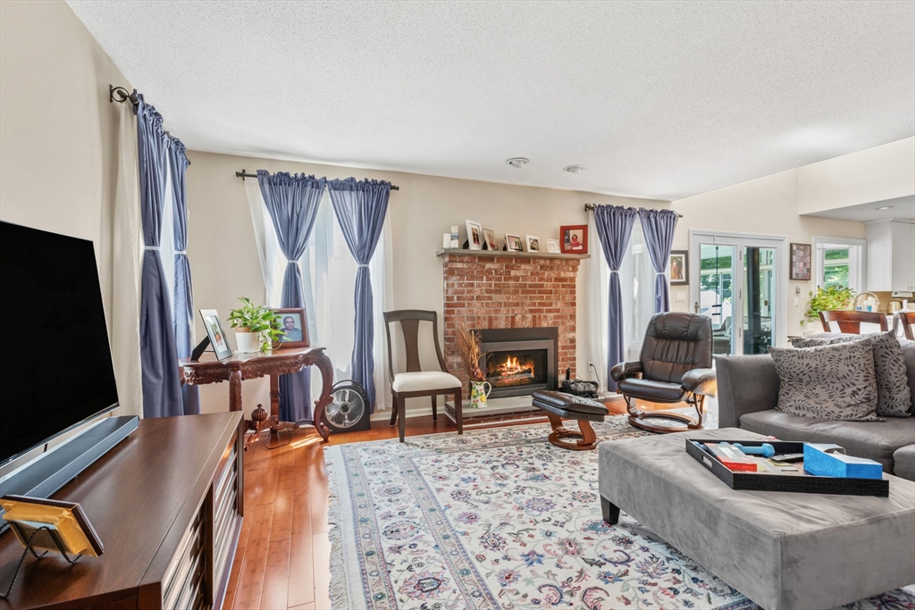 54 Jennifer Rd