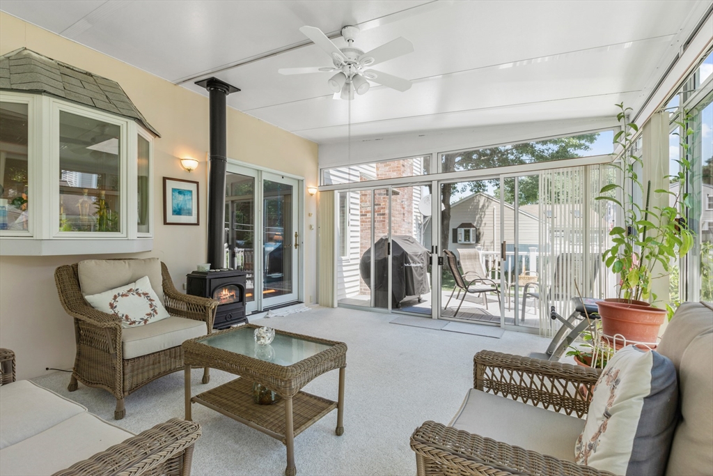 54 Jennifer Rd