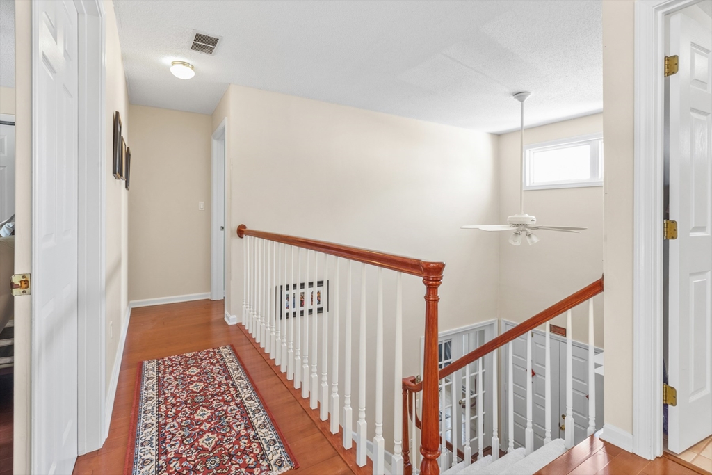 54 Jennifer Rd