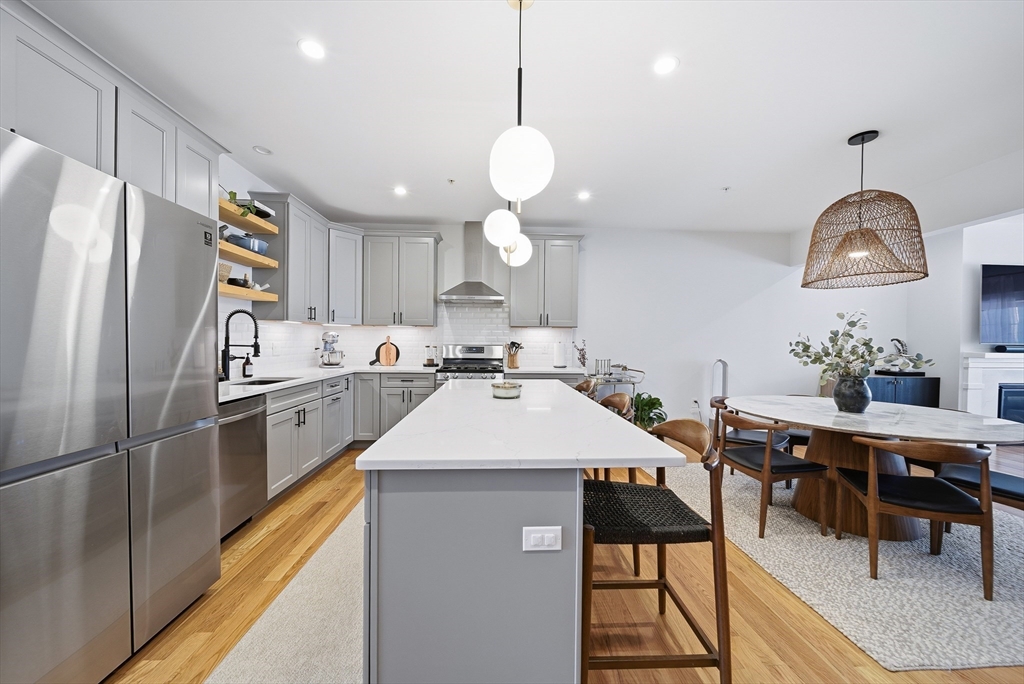 184 Main St # 3