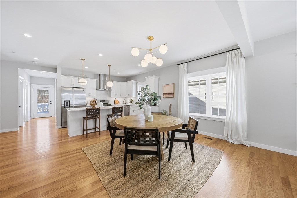 182 Main St # 4