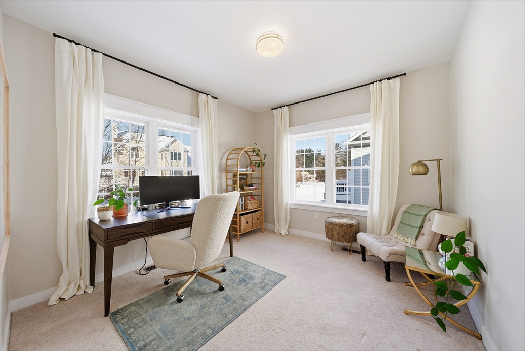 182 Main St # 4
