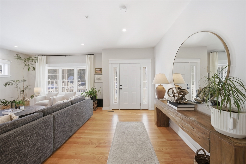 182 Main St # 4