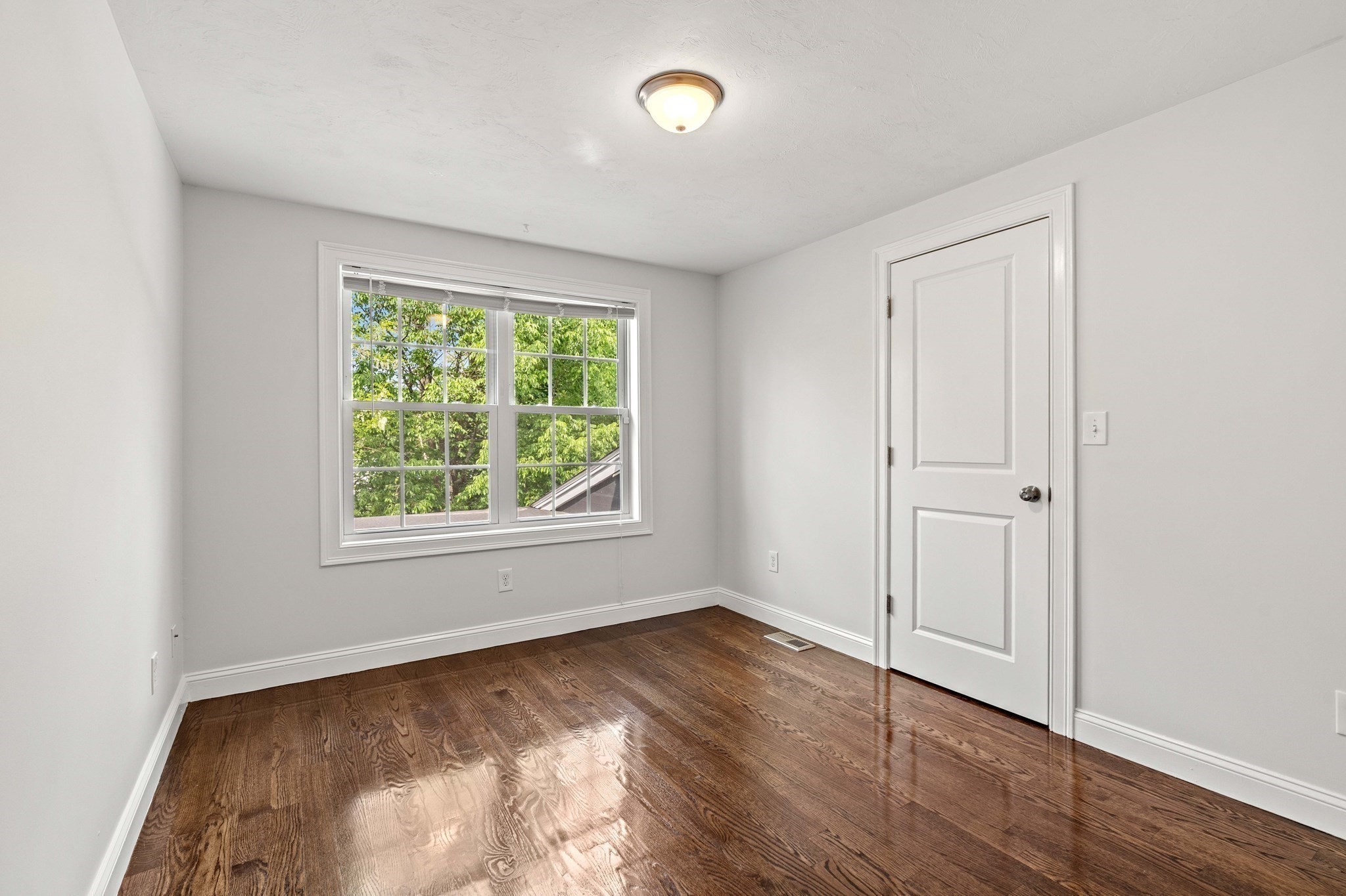 24 Bartlett Ave # 24