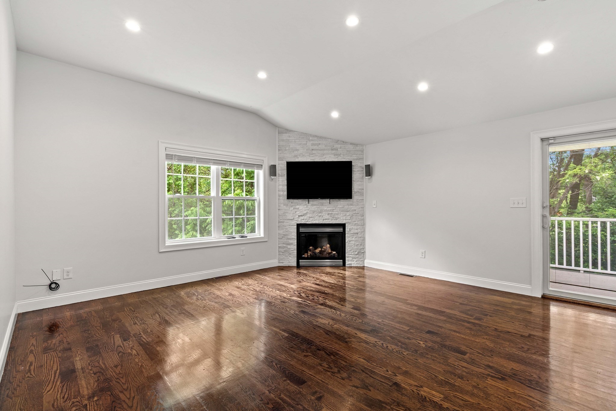 24 Bartlett Ave # 24