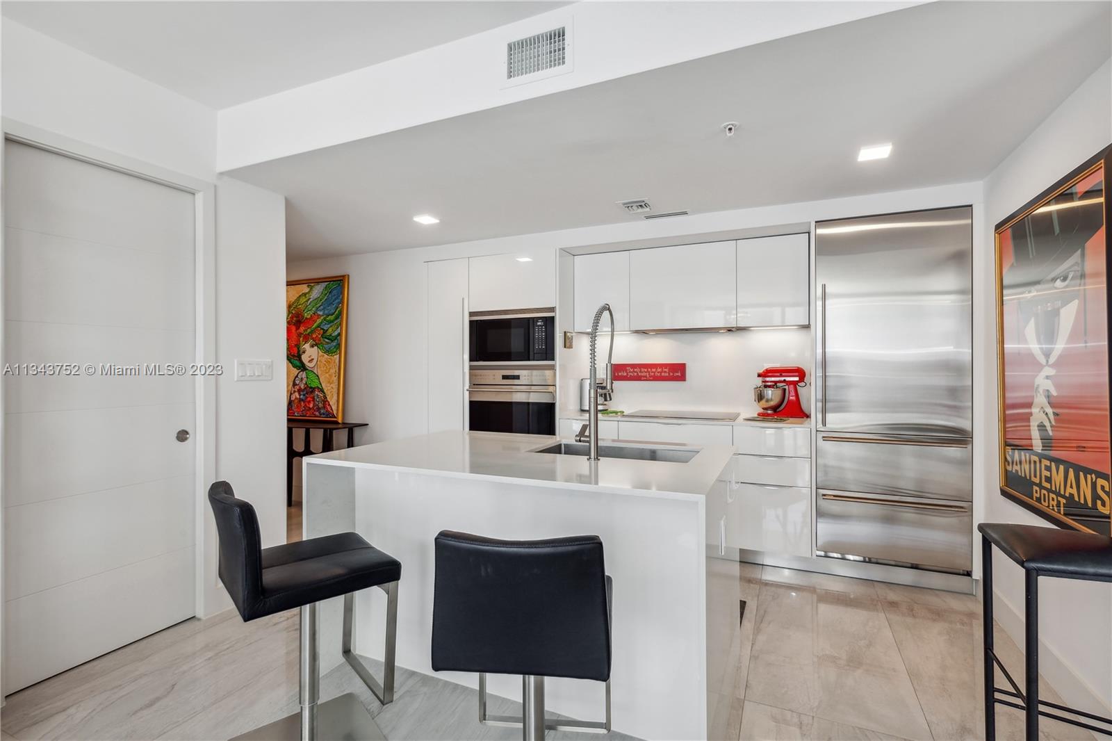 9521 E Bay Harbor Dr # 406