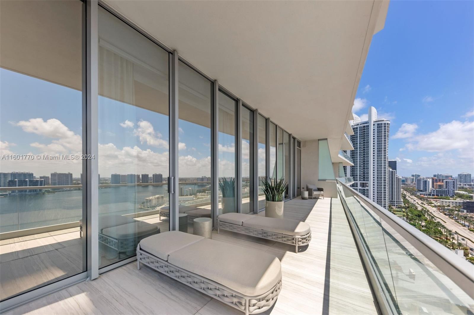 18501 Collins Ave # 2201