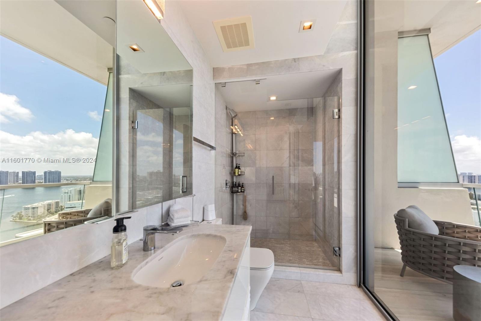 18501 Collins Ave # 2201