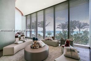 18975 Collins Ave # 5404