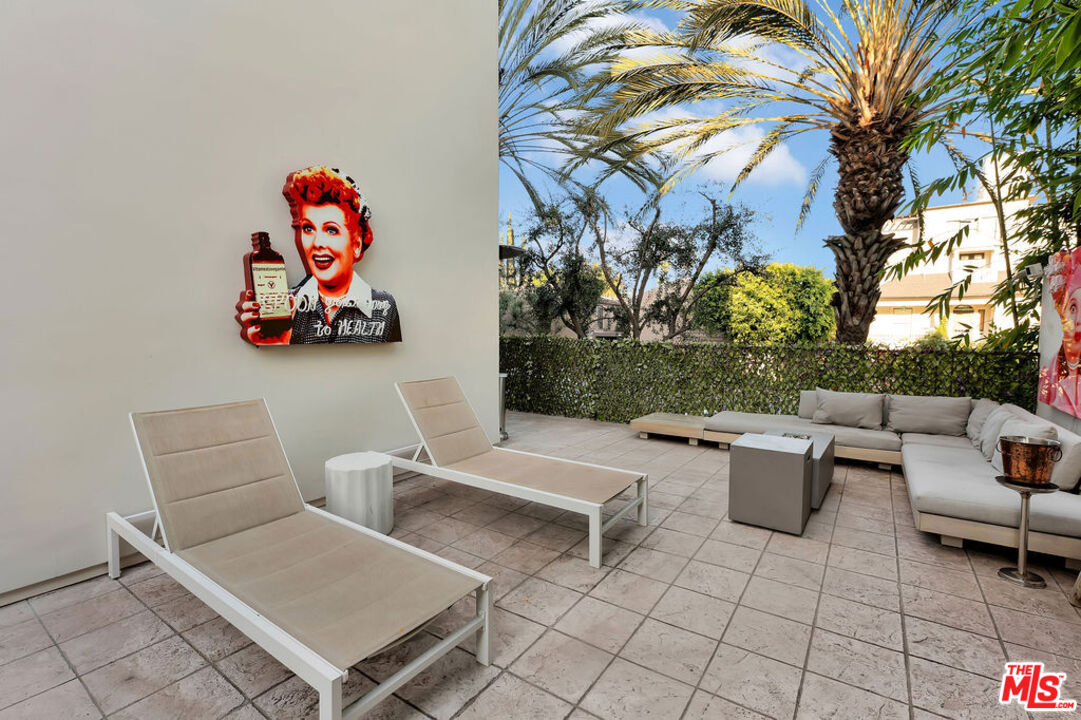 851 N San Vicente Blvd Unit: 121