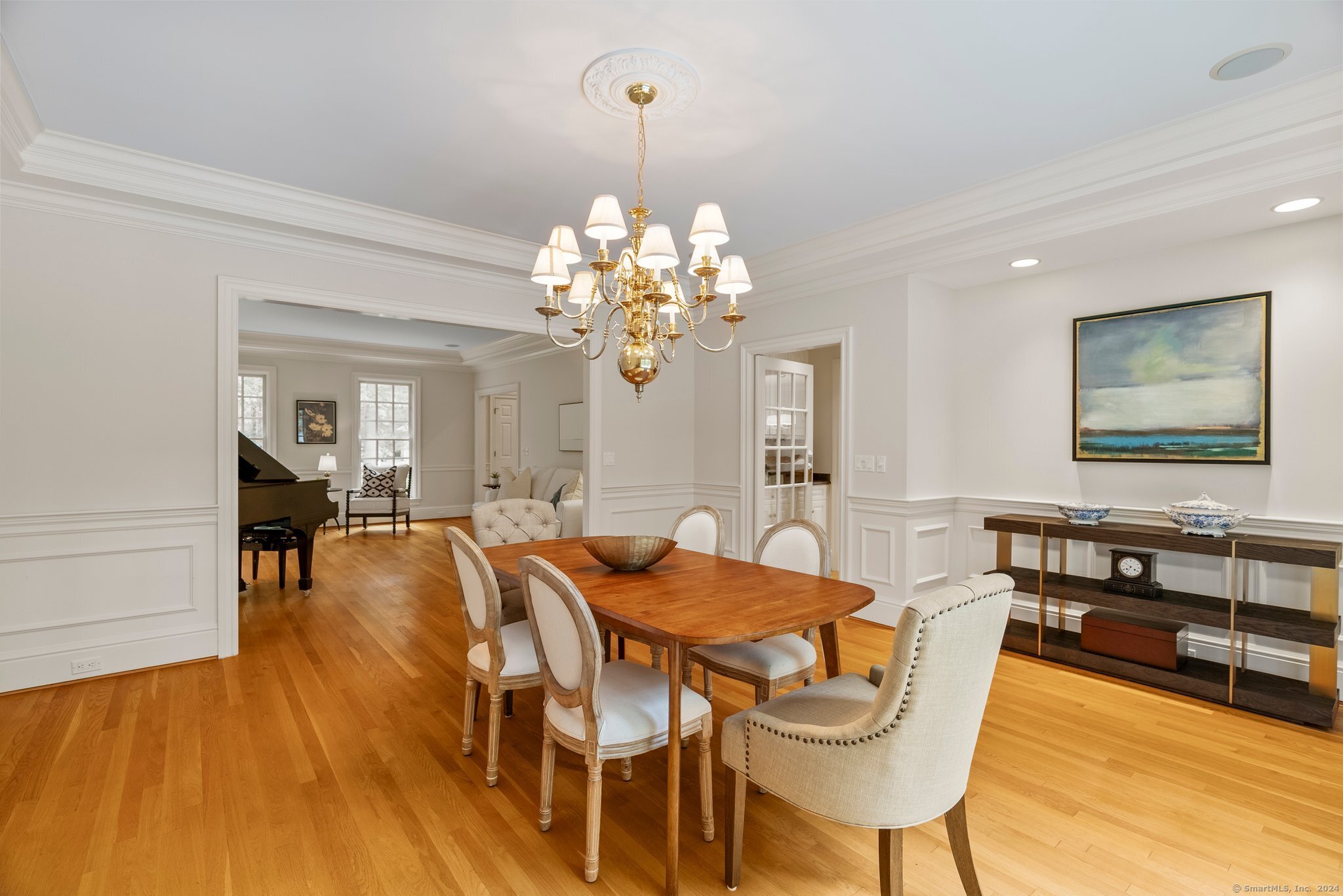 3 Farnham Way