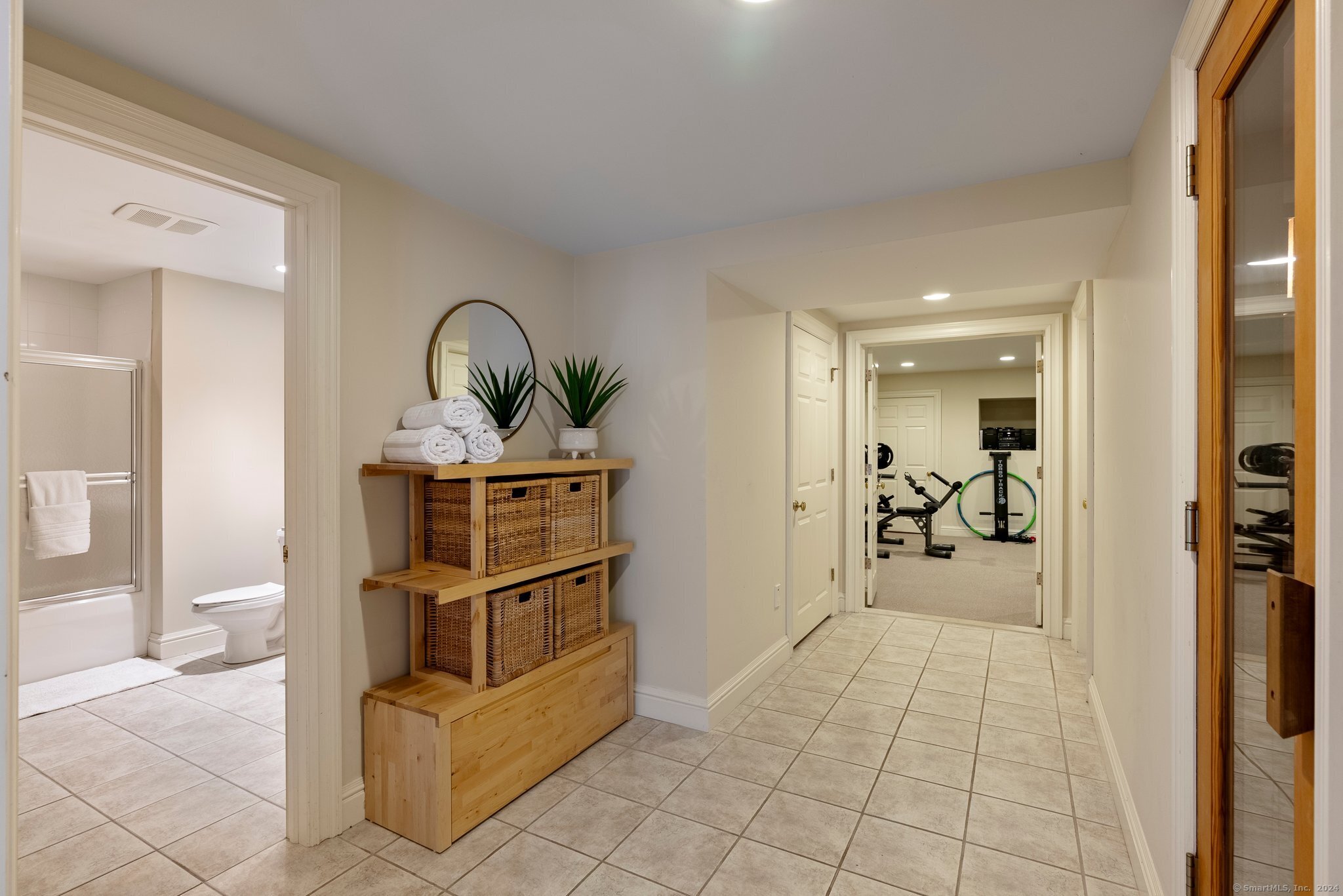 3 Farnham Way