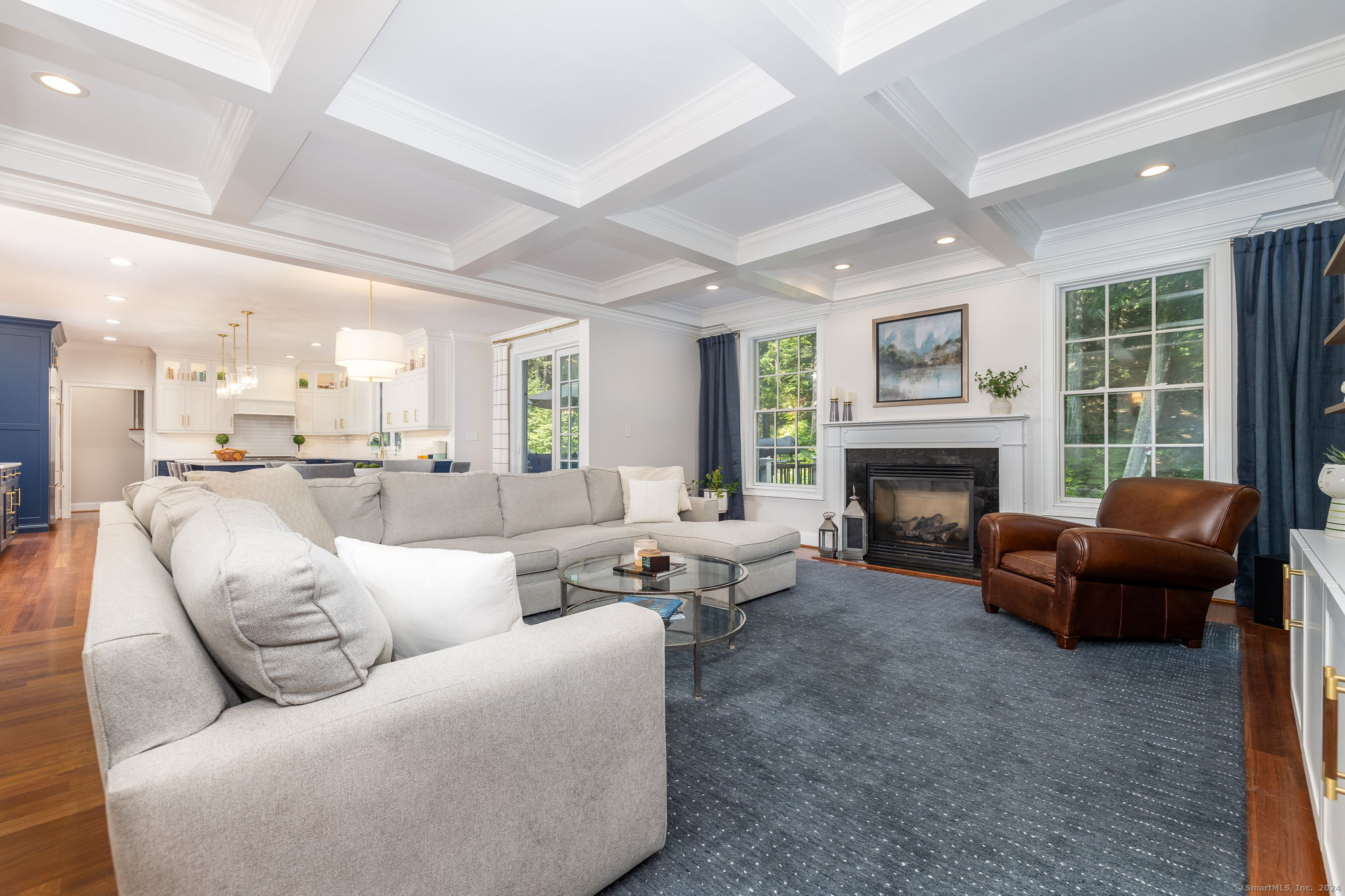 586 Deercliff Road