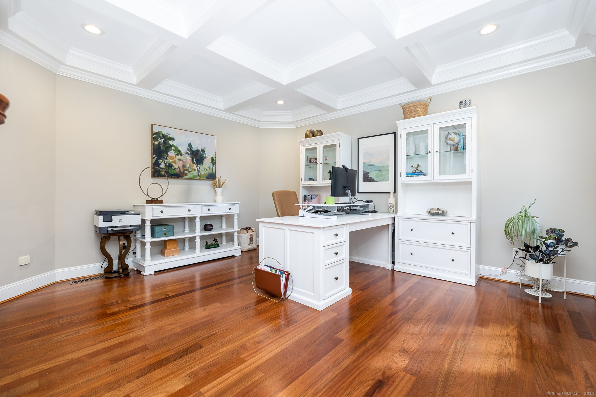 586 Deercliff Road