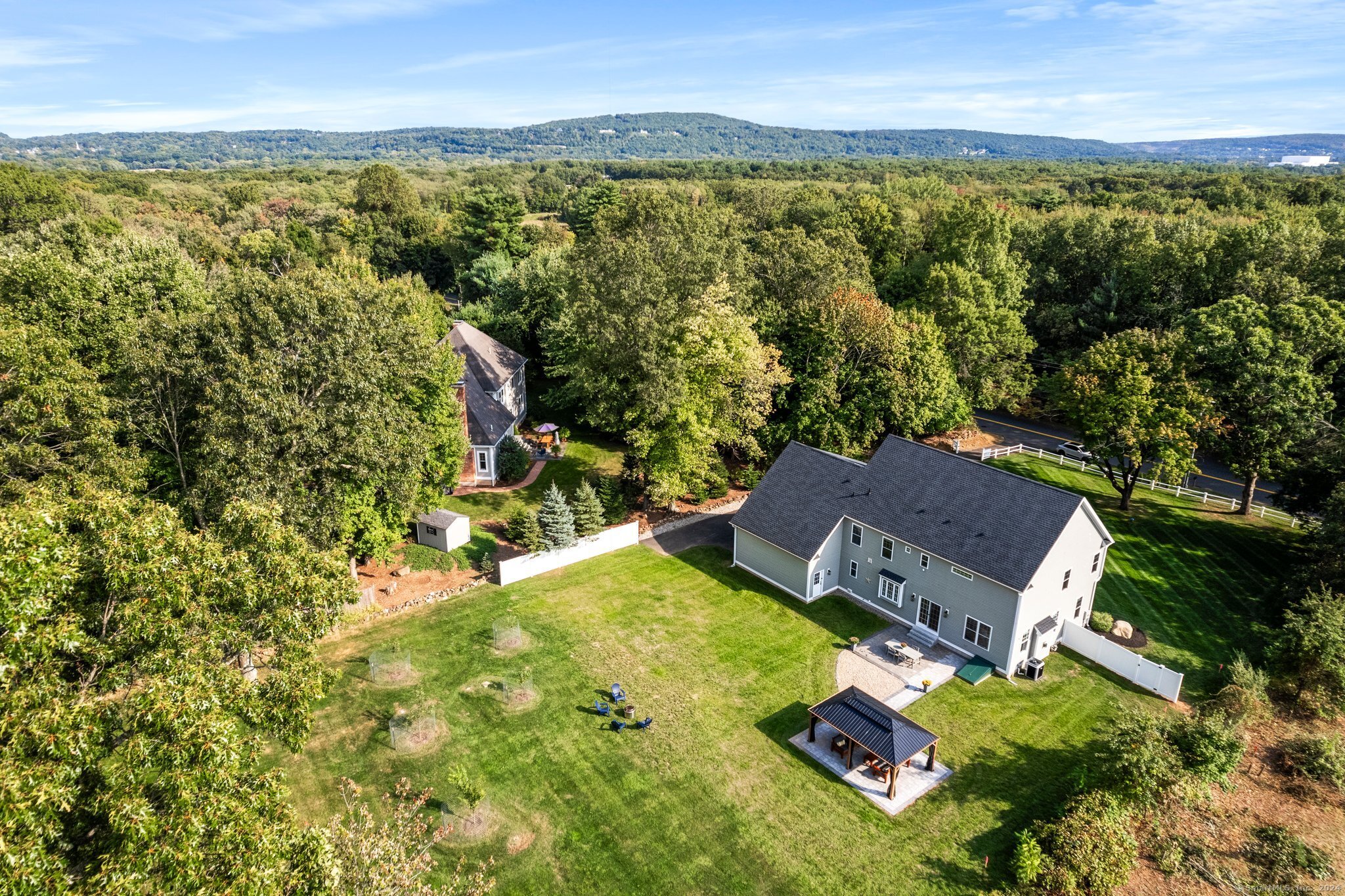 338 Meadow Road