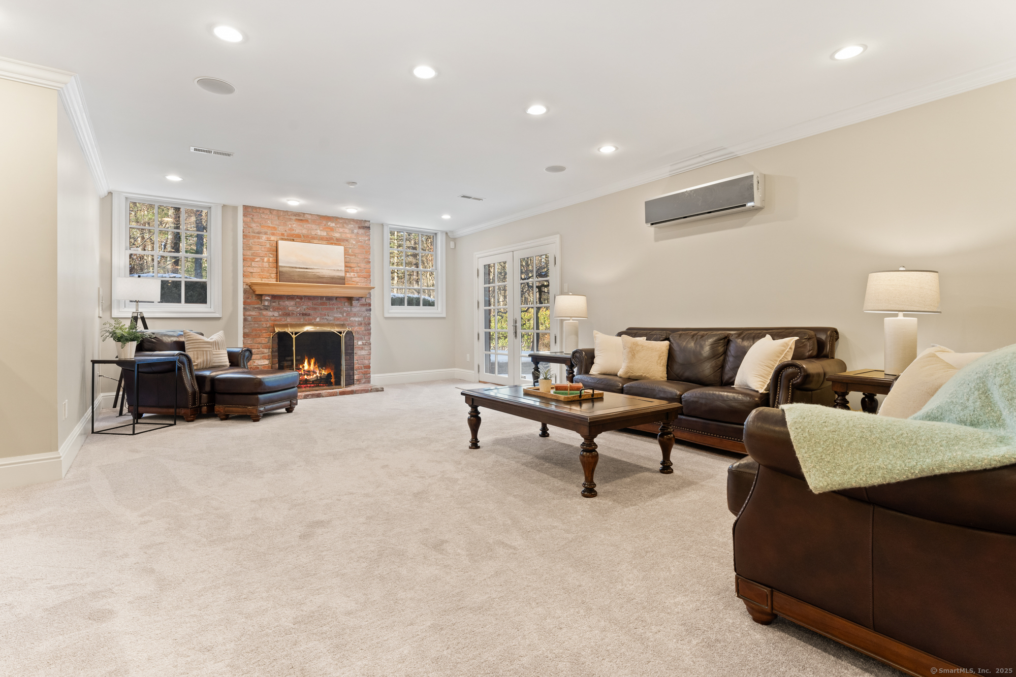 7 Farnham Way