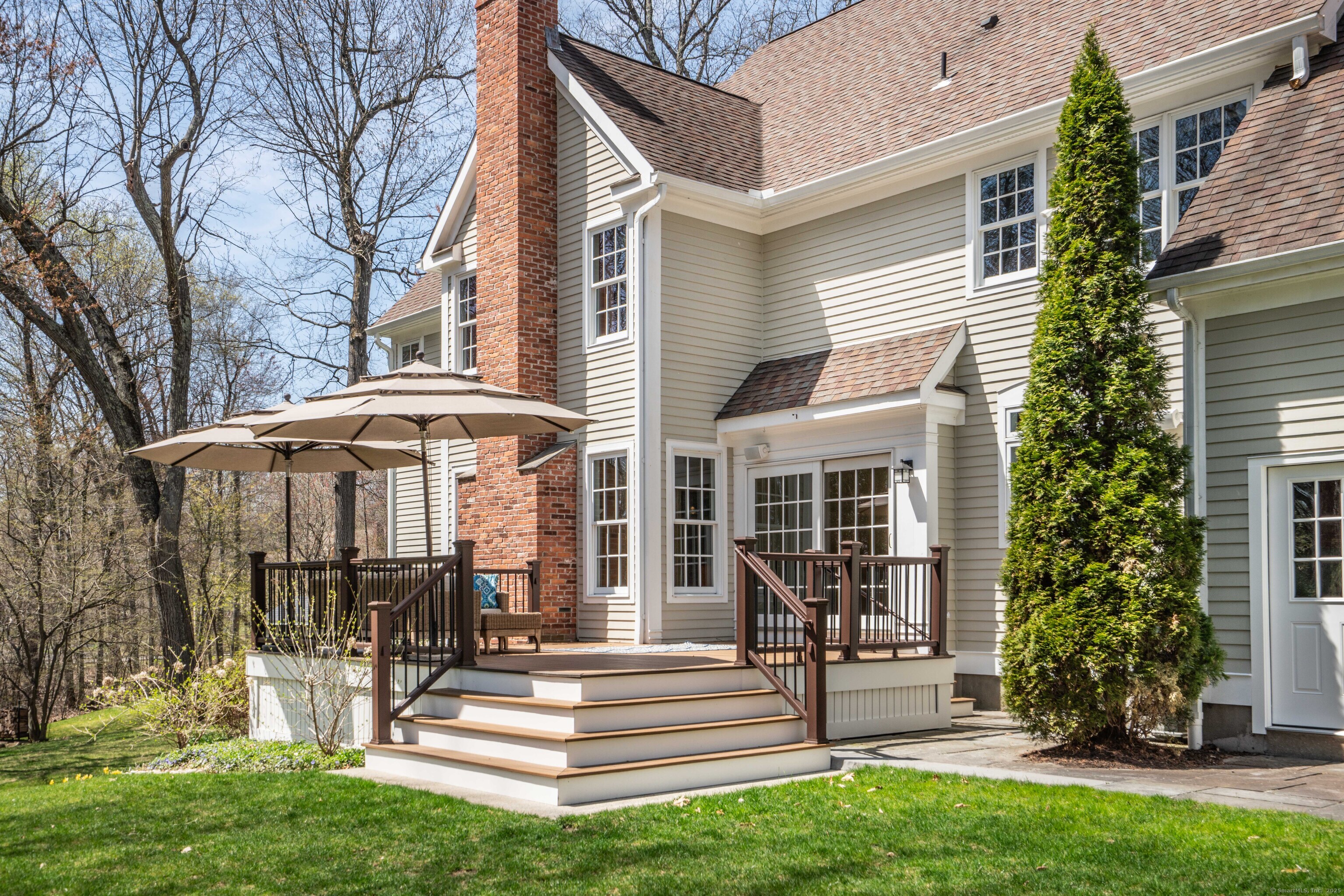 8 Asbury Holow Hollow