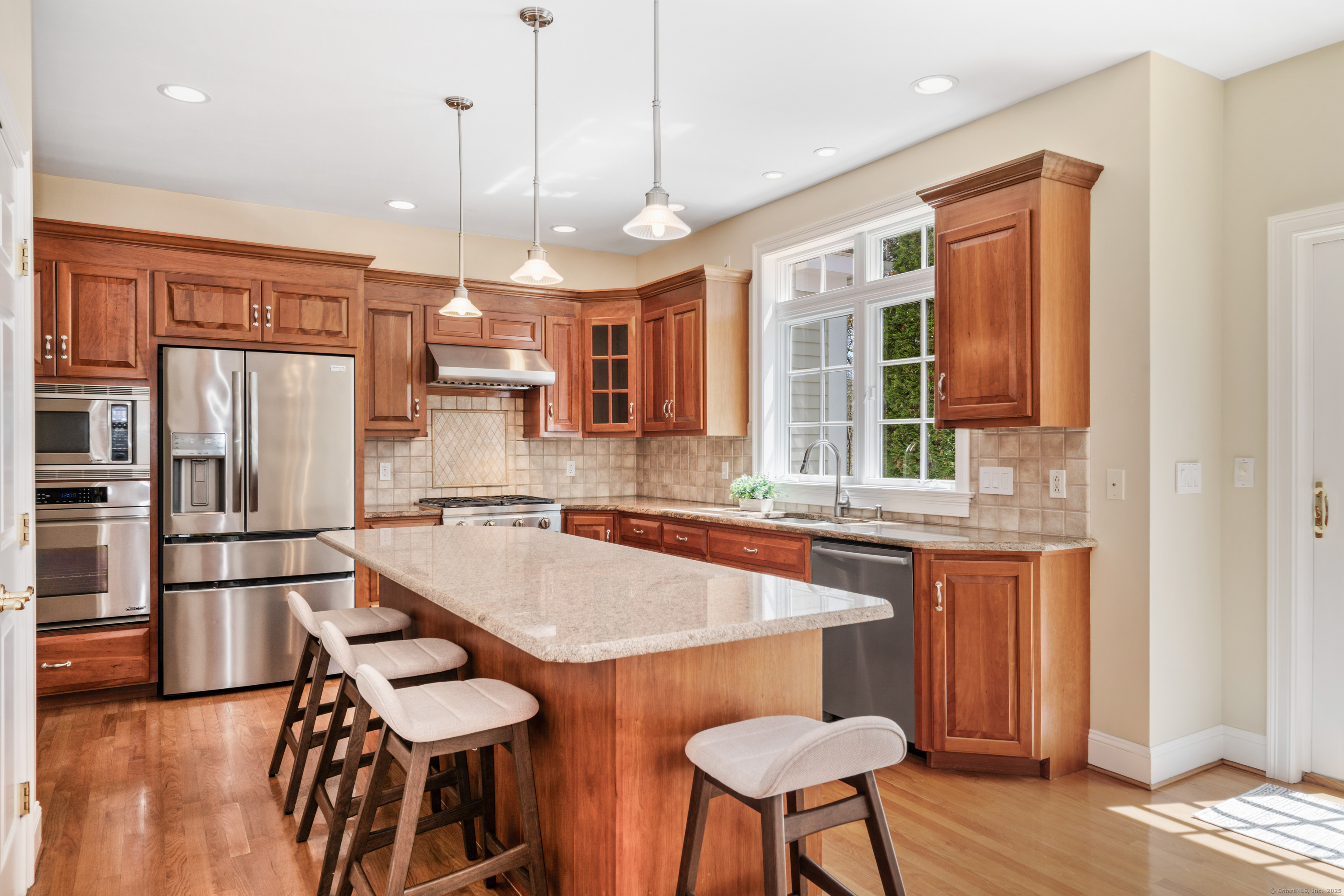 8 Asbury Holow Hollow