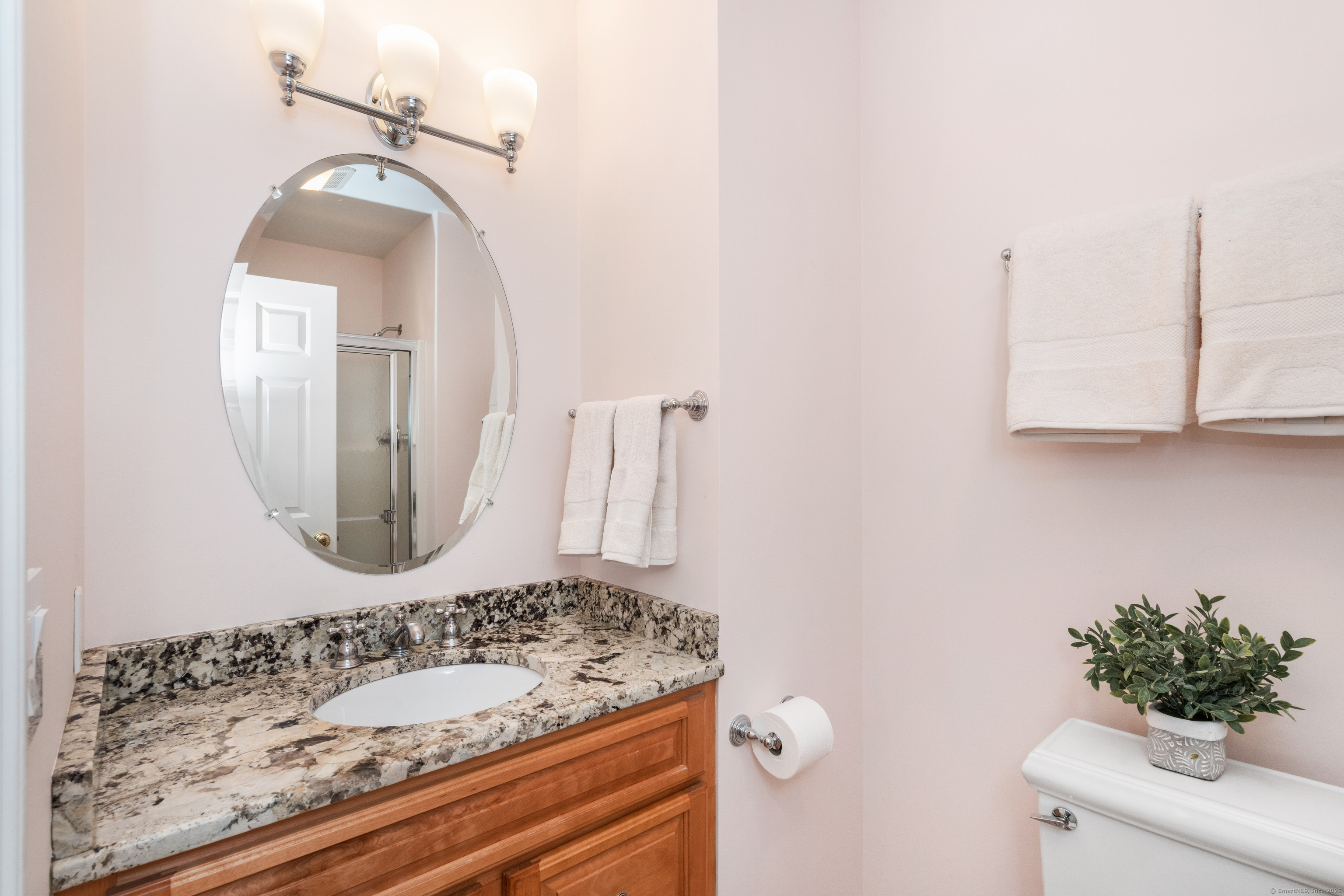 8 Asbury Holow Hollow