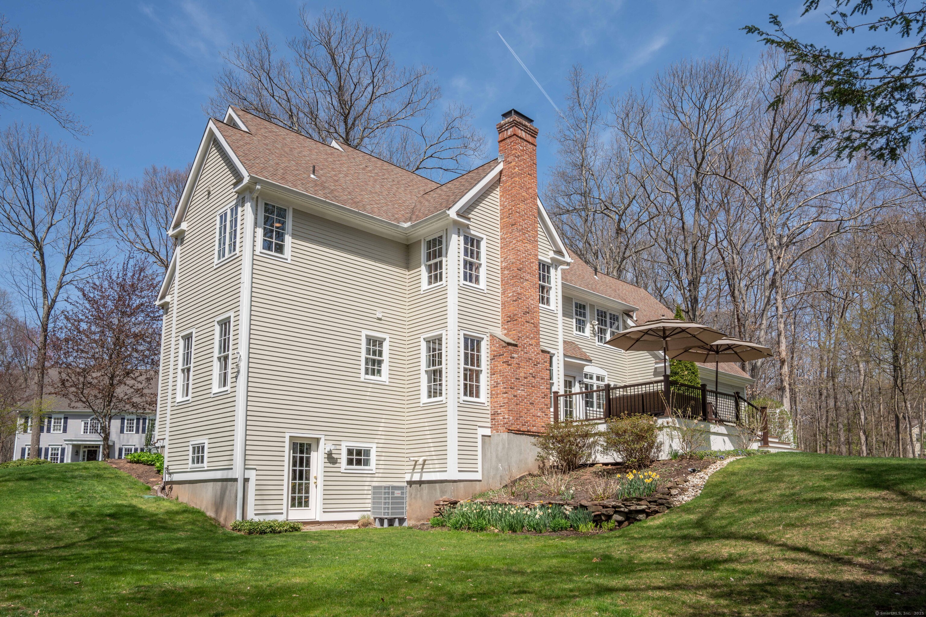 8 Asbury Holow Hollow