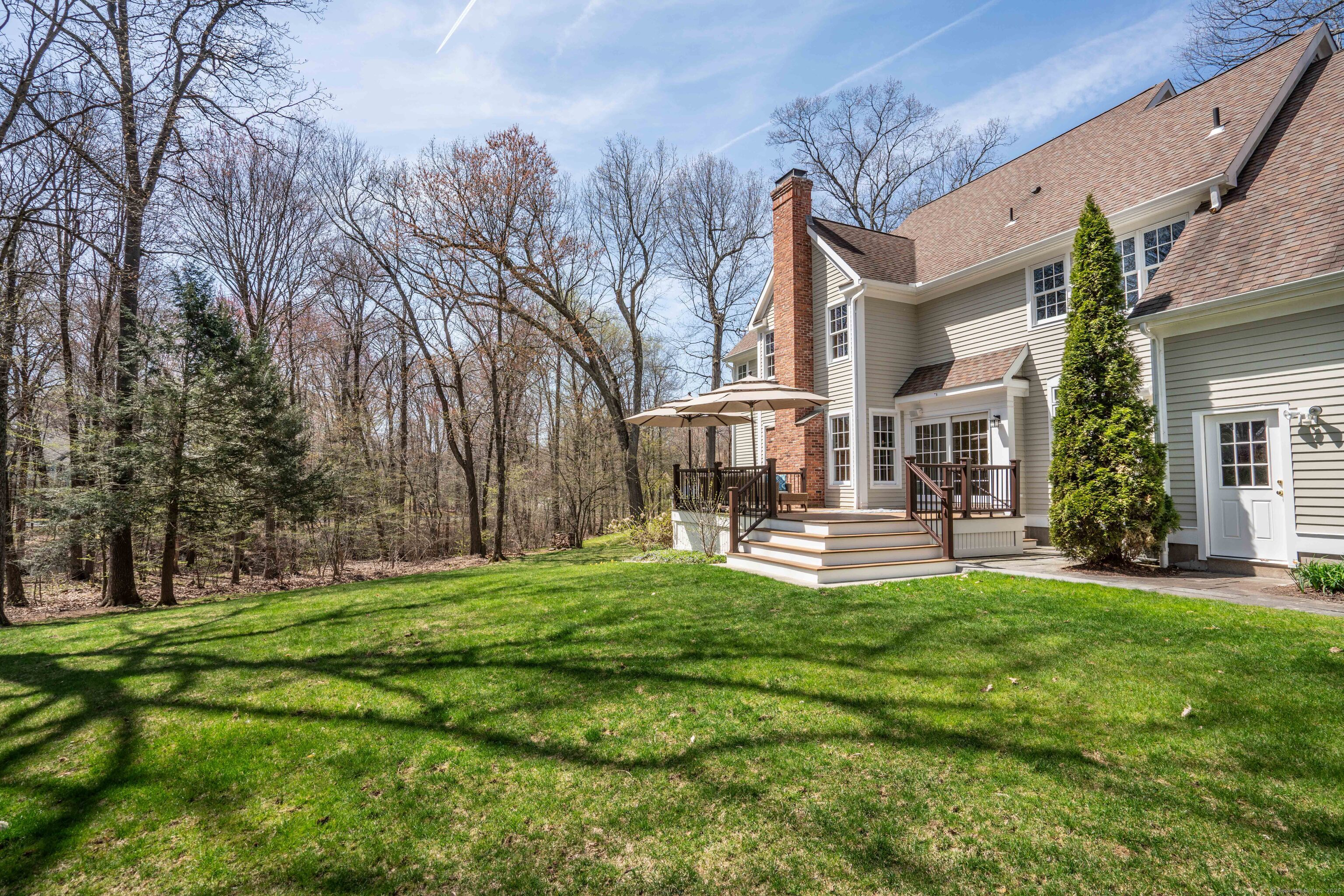 8 Asbury Holow Hollow