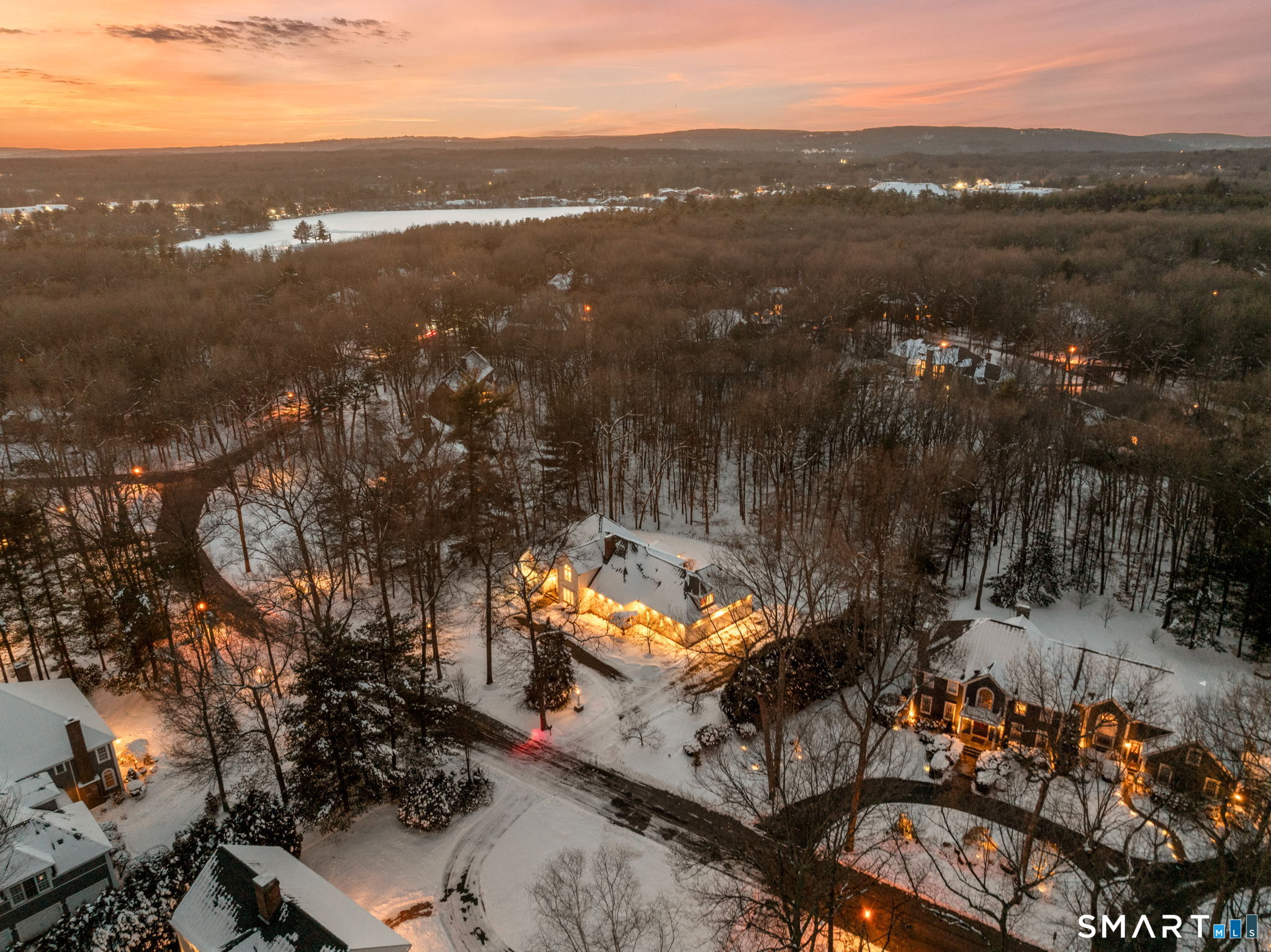 25 Pembroke Hill