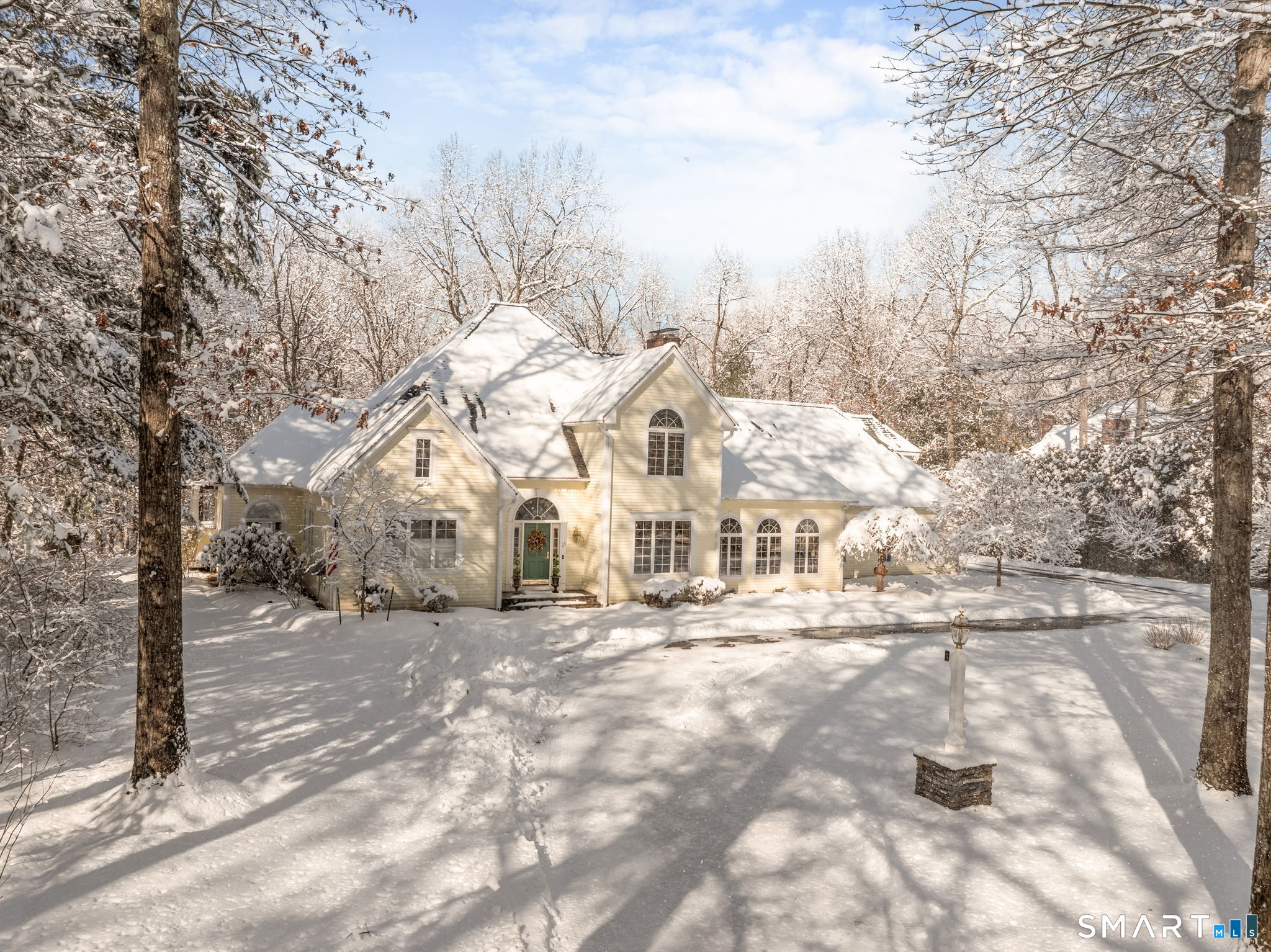25 Pembroke Hill