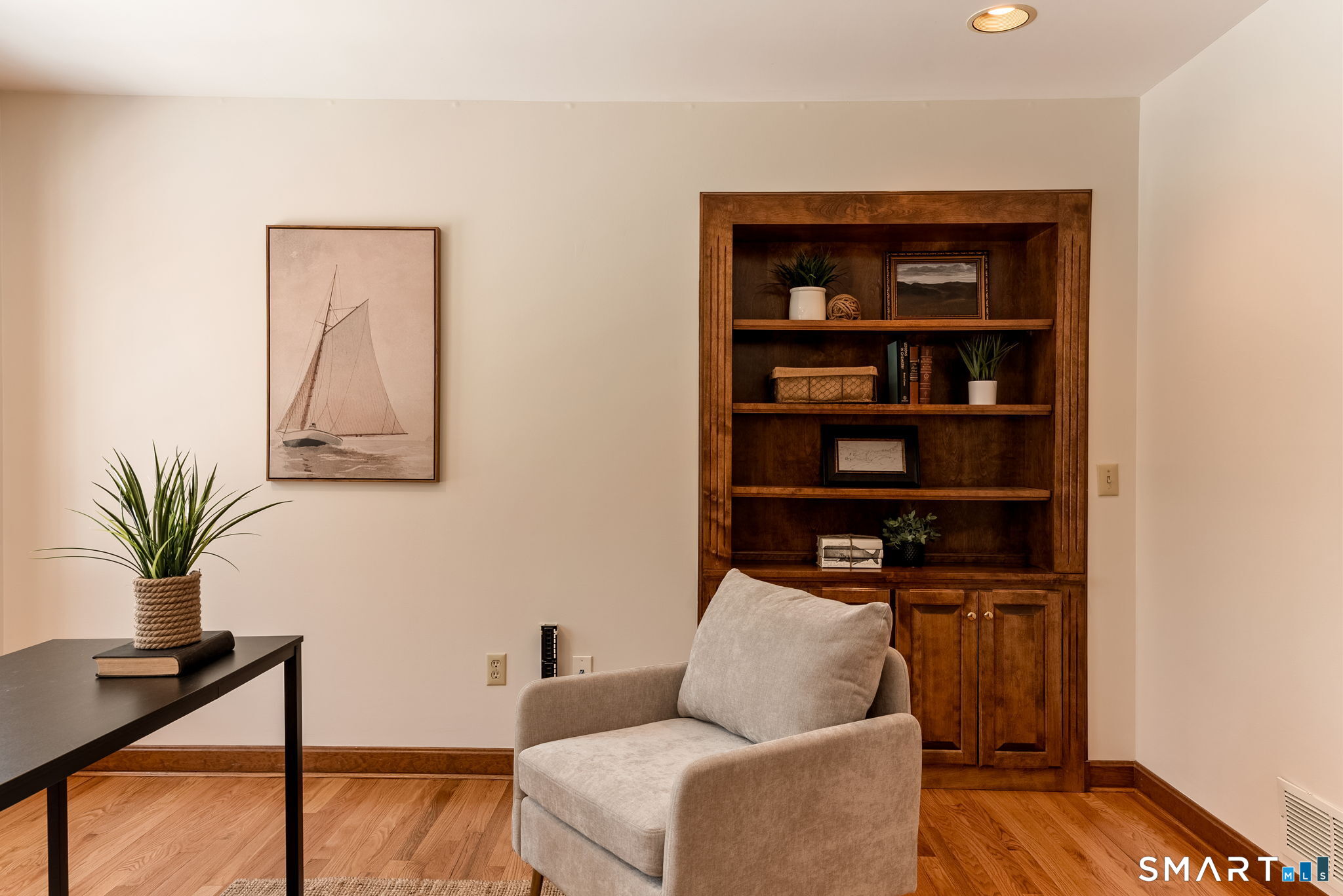 25 Pembroke Hill