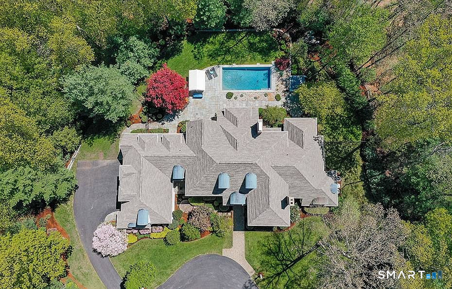 5 Pembroke Hill