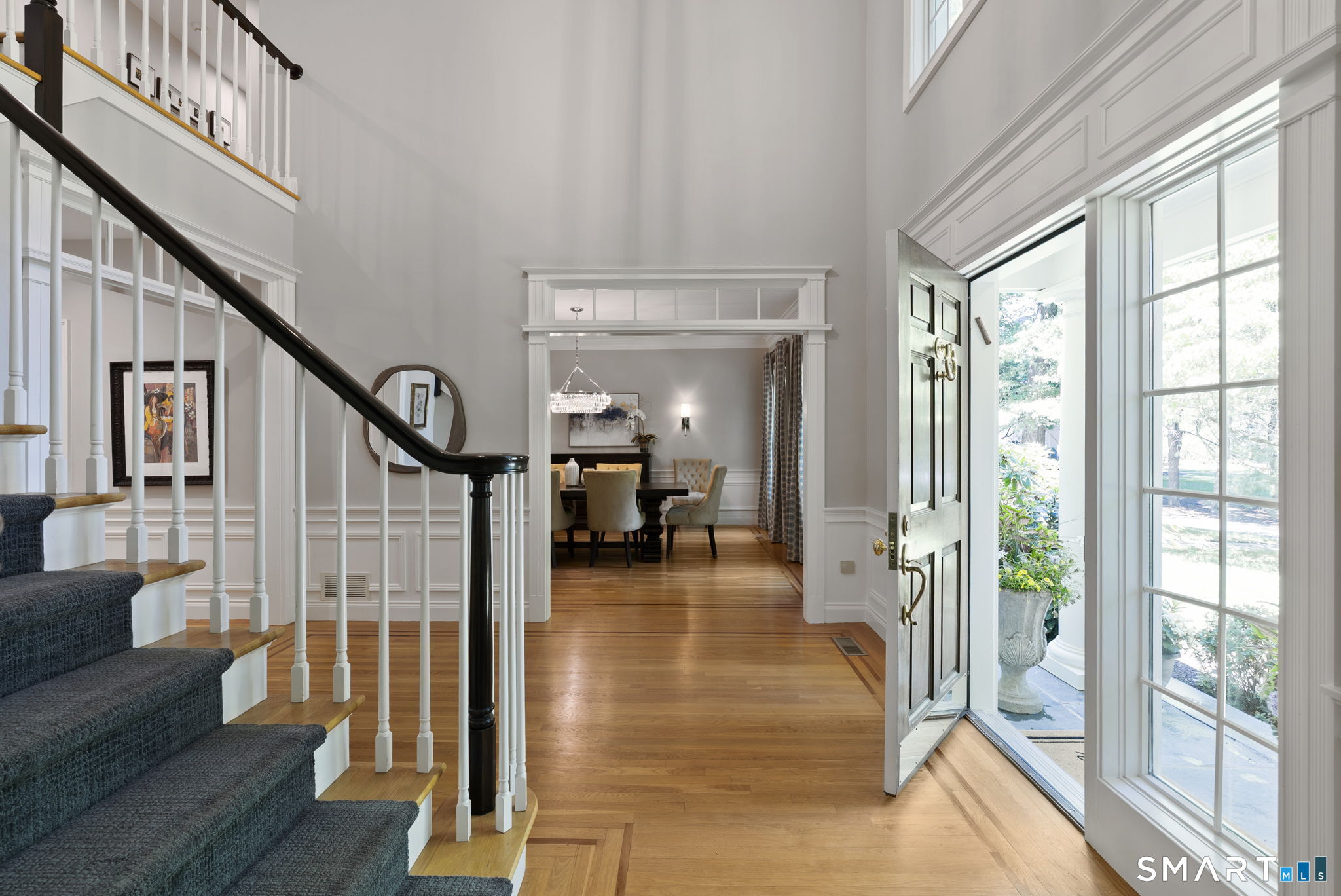 10 Langley Park