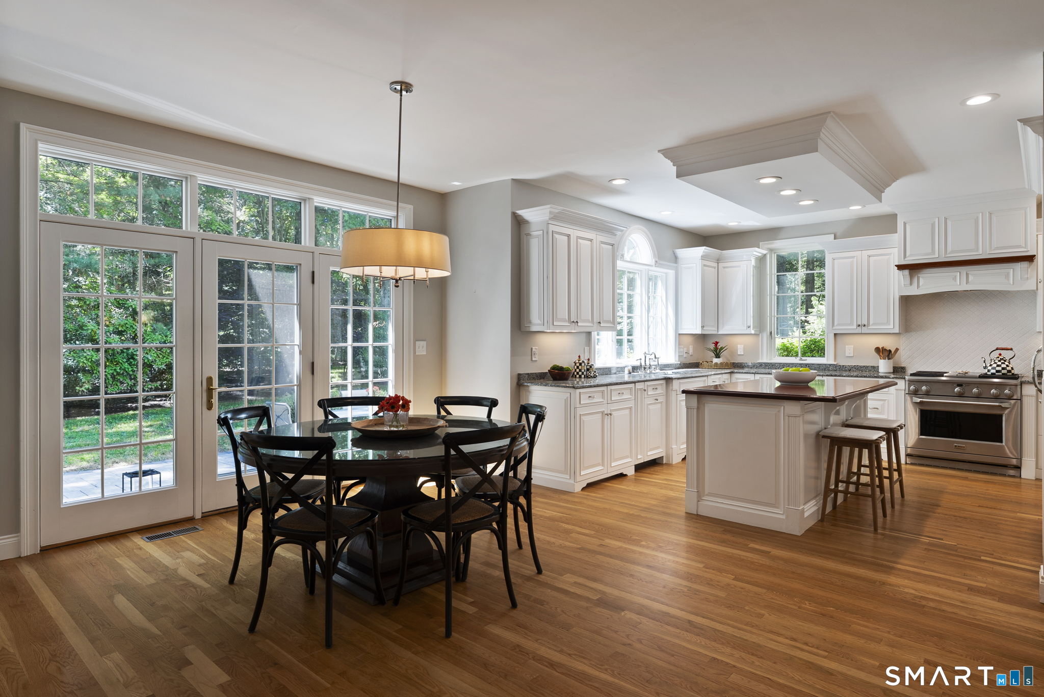 10 Langley Park