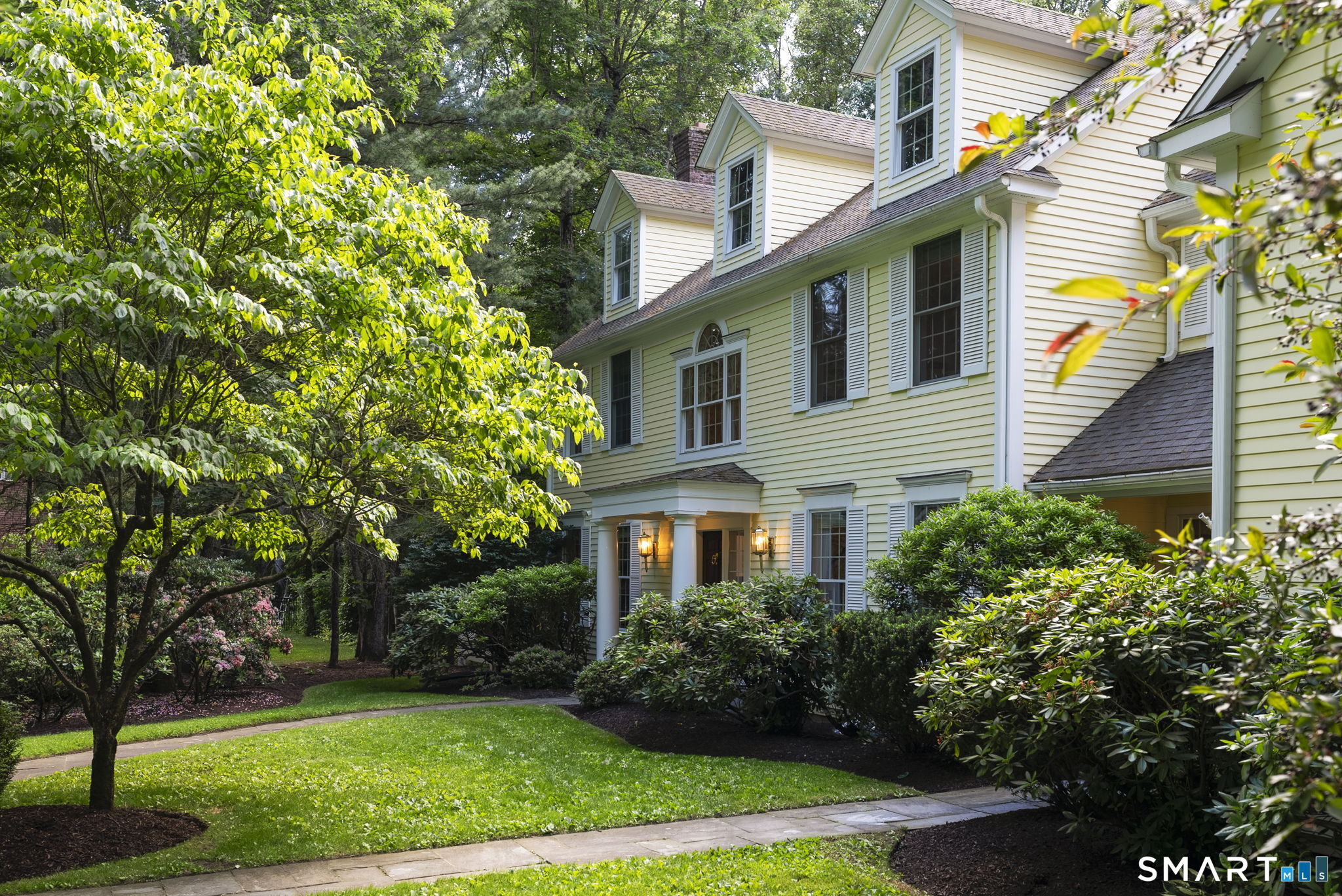 10 Langley Park