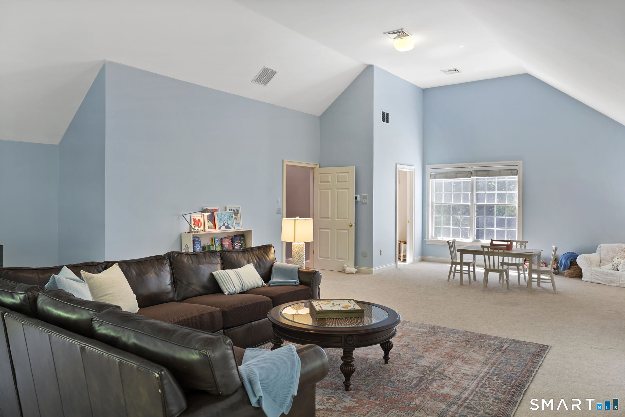 10 Langley Park