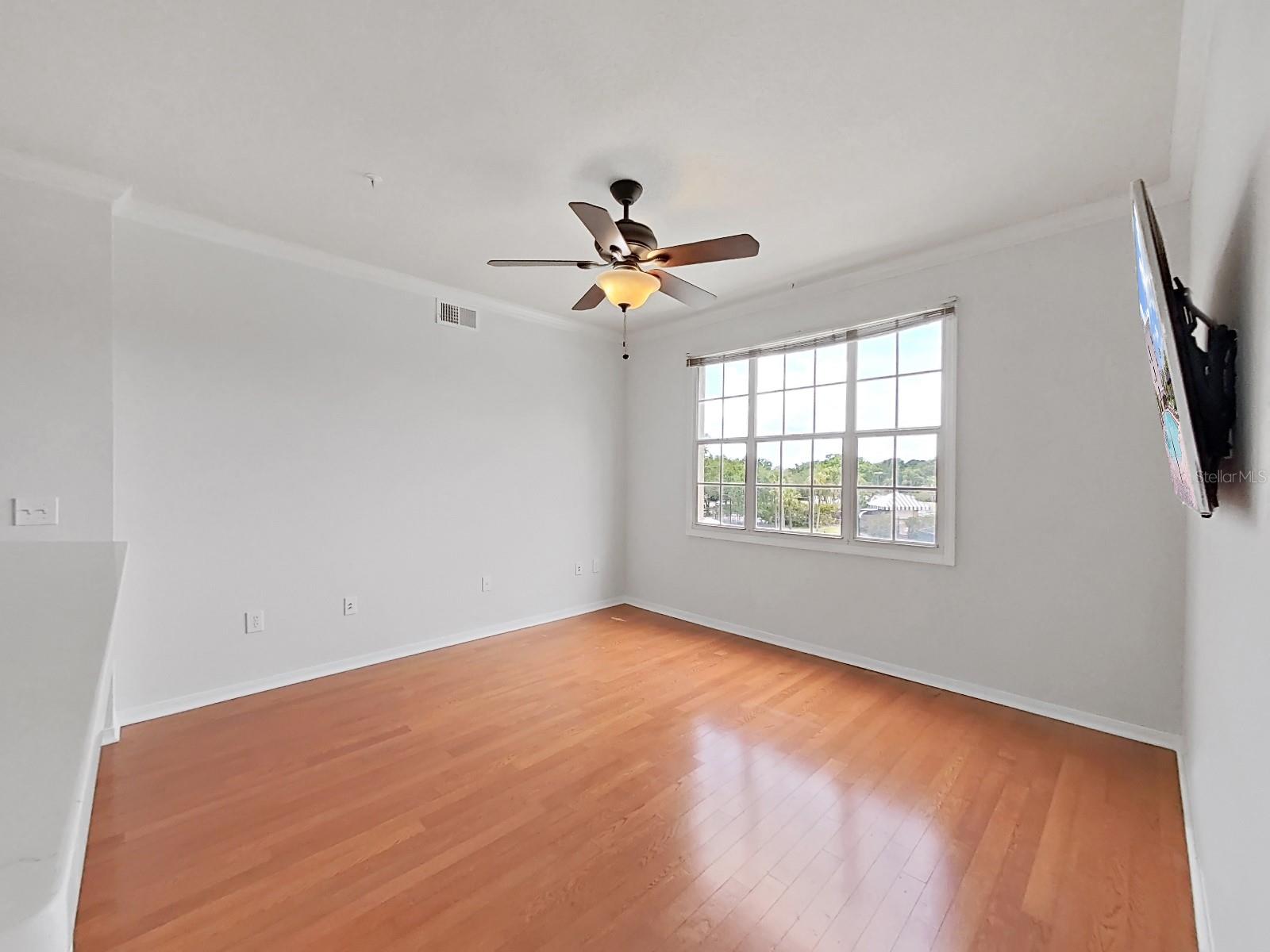 501 KNIGHTS RUN AVE #2217