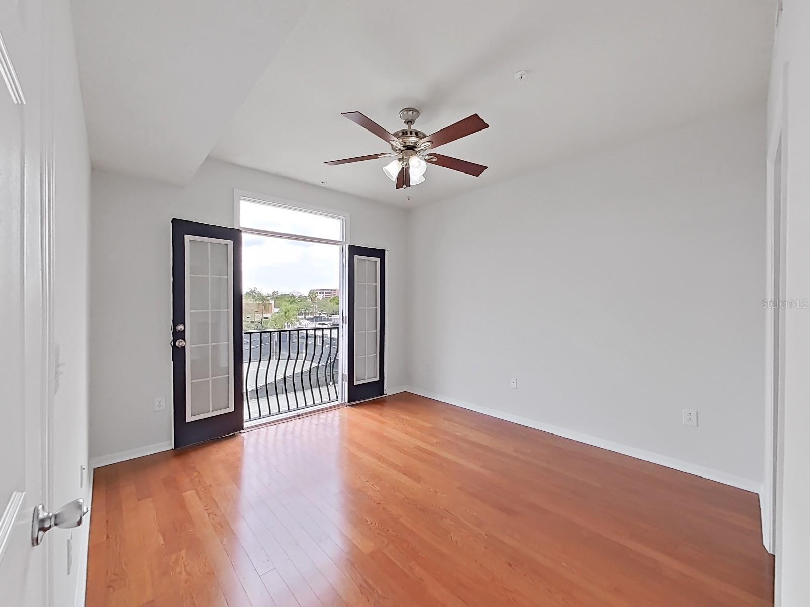 501 KNIGHTS RUN AVE #2217