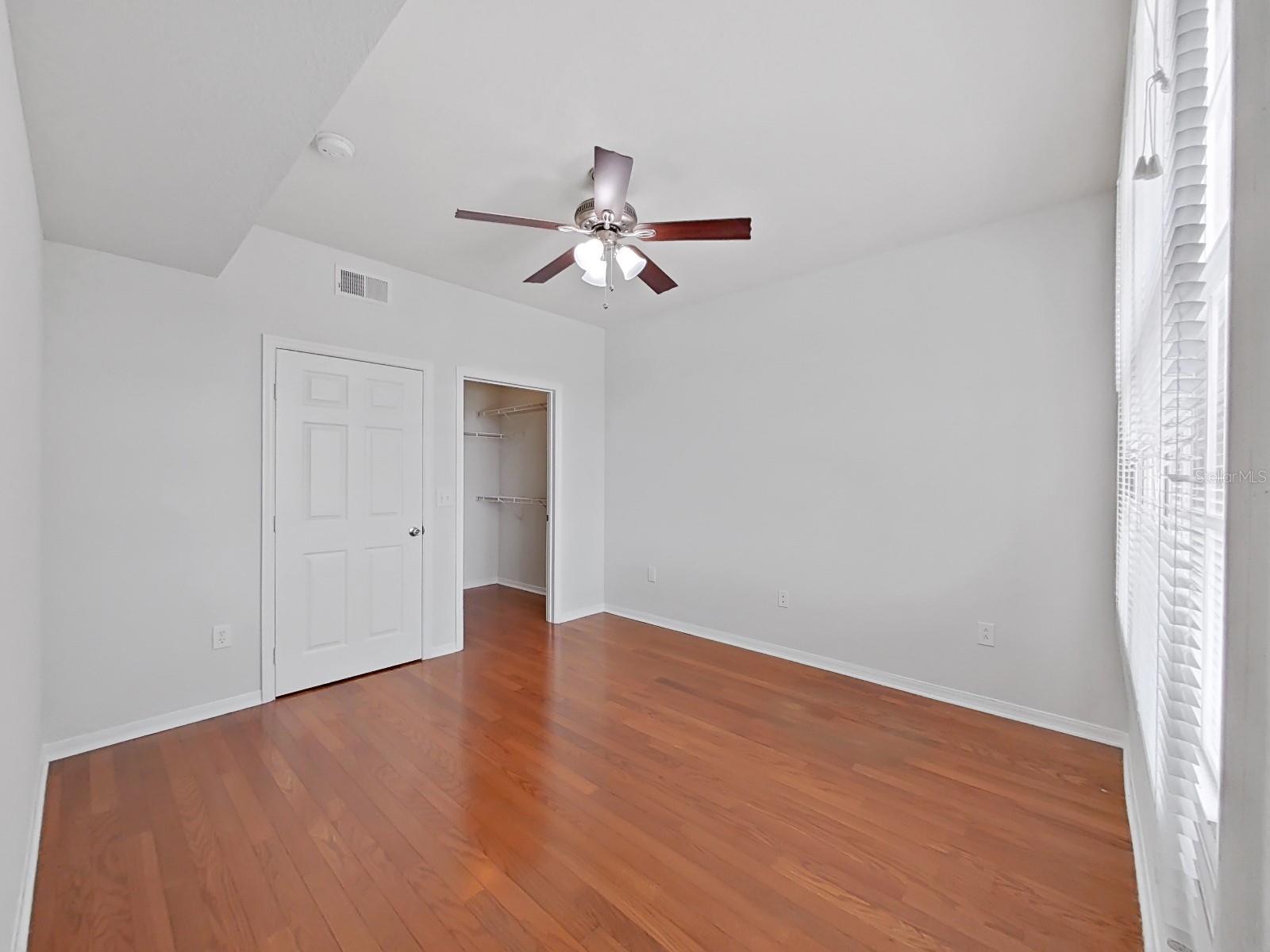 501 KNIGHTS RUN AVE #2217