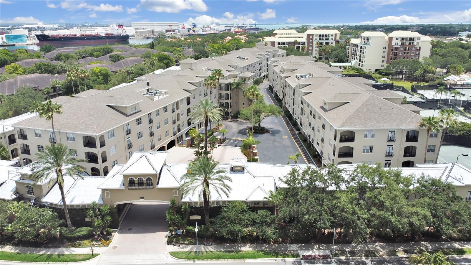 501 KNIGHTS RUN AVE #2217