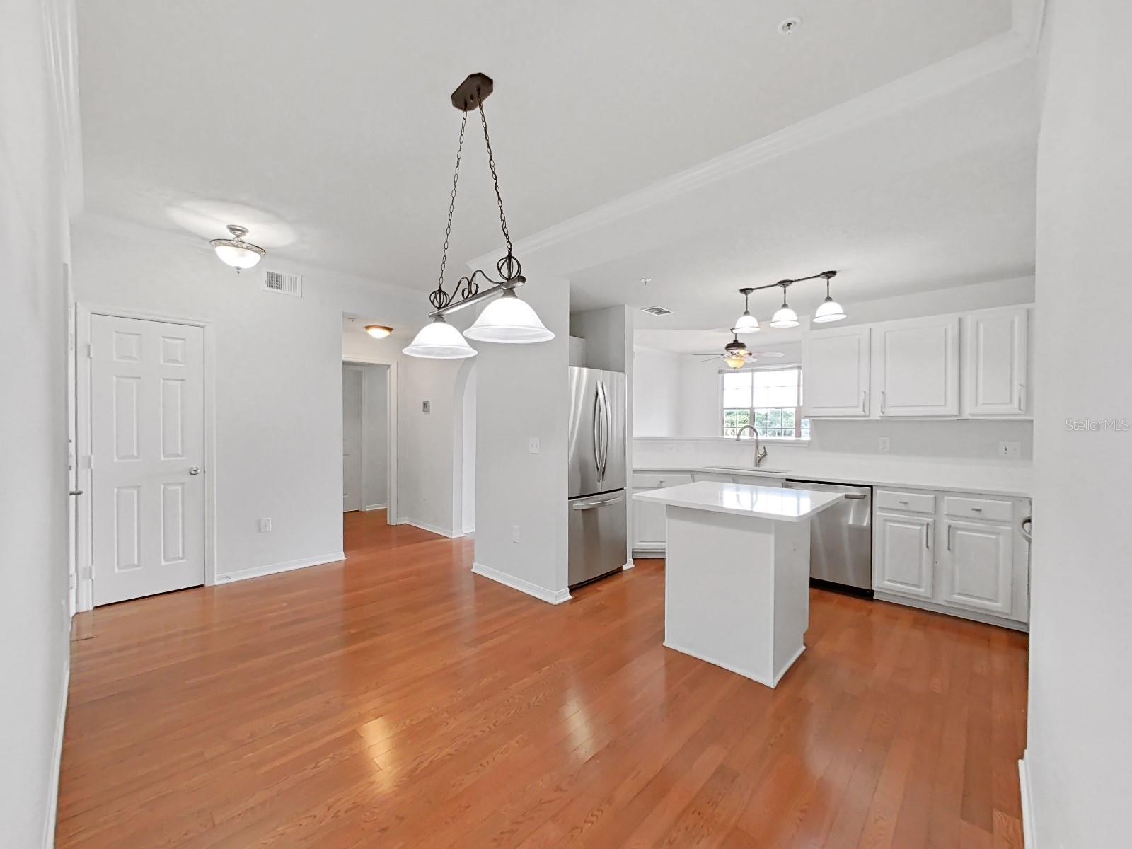 501 KNIGHTS RUN AVE #2217