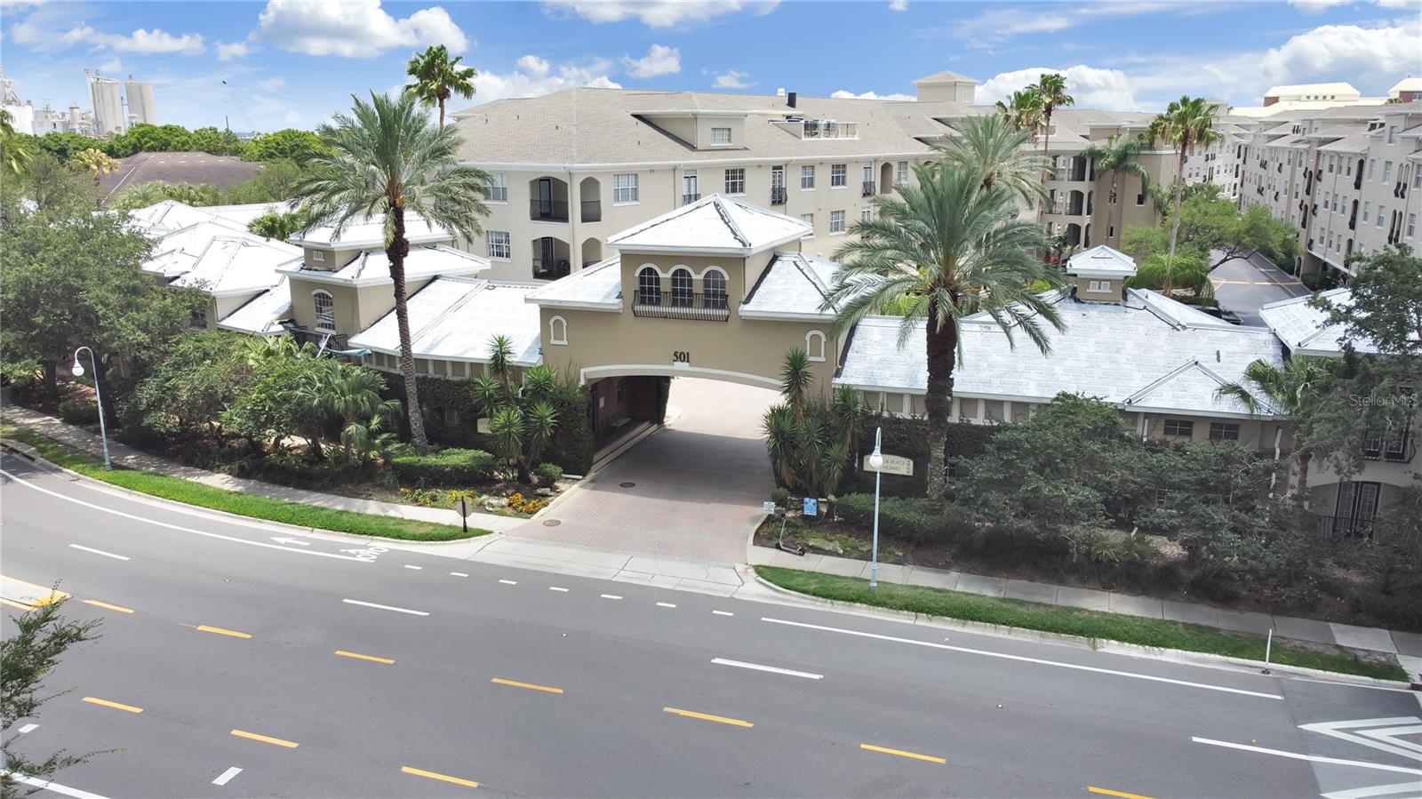 501 KNIGHTS RUN AVE #2217