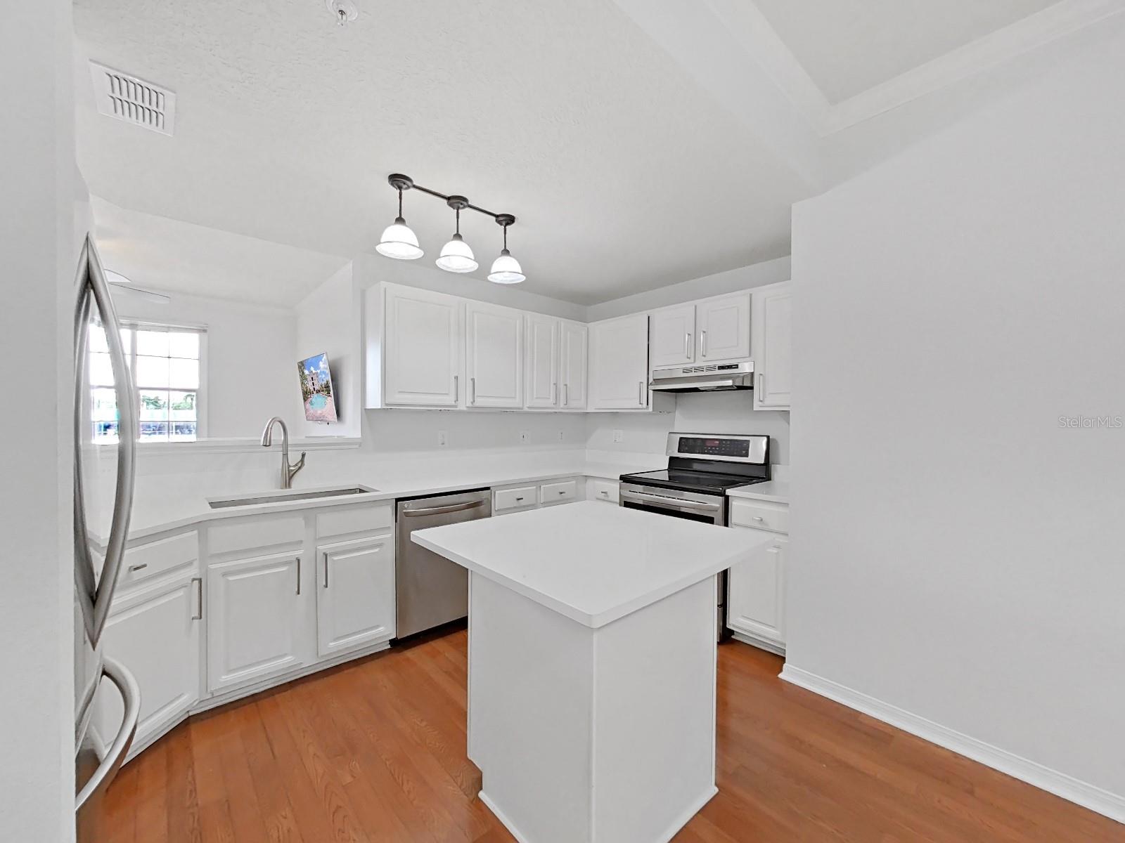 501 KNIGHTS RUN AVE #2217