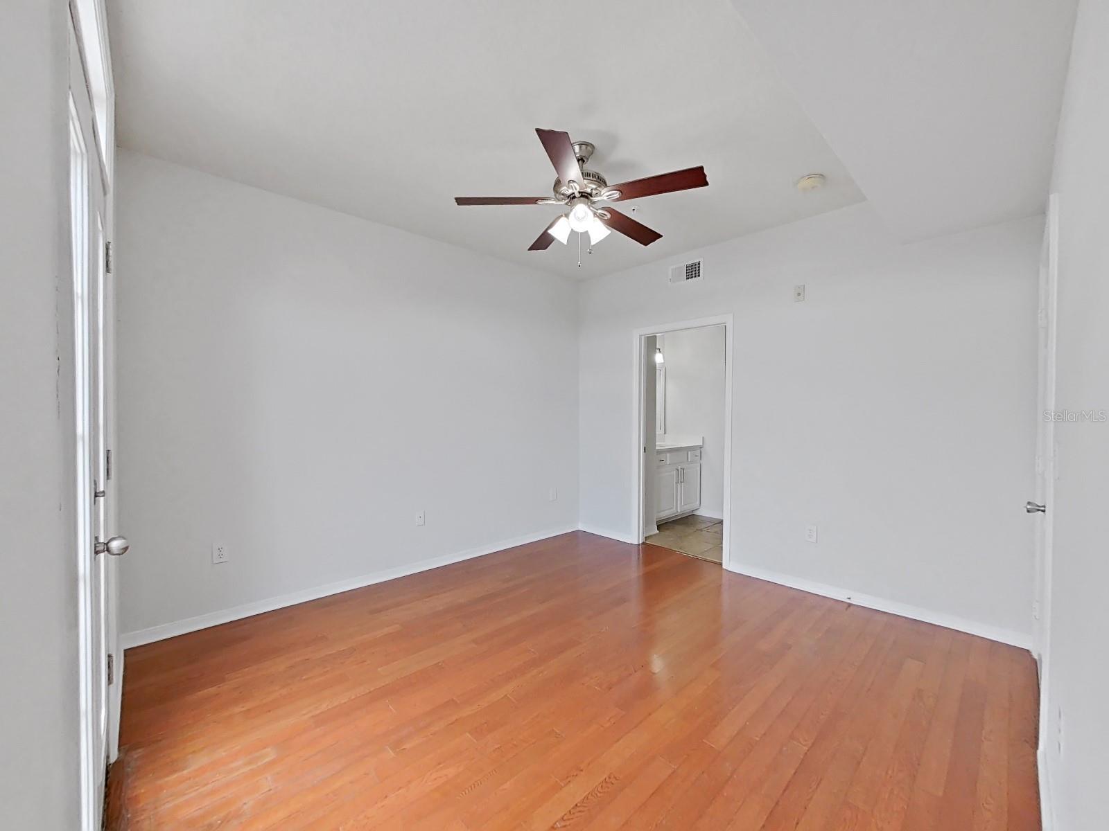 501 KNIGHTS RUN AVE #2217