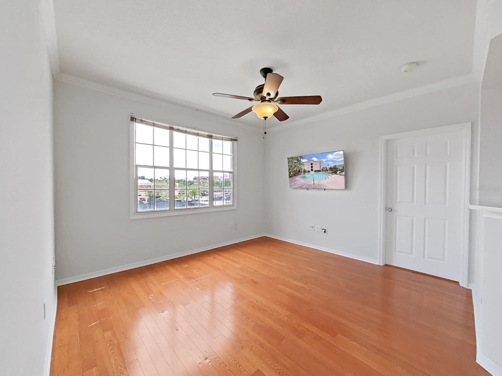 501 KNIGHTS RUN AVE #2217