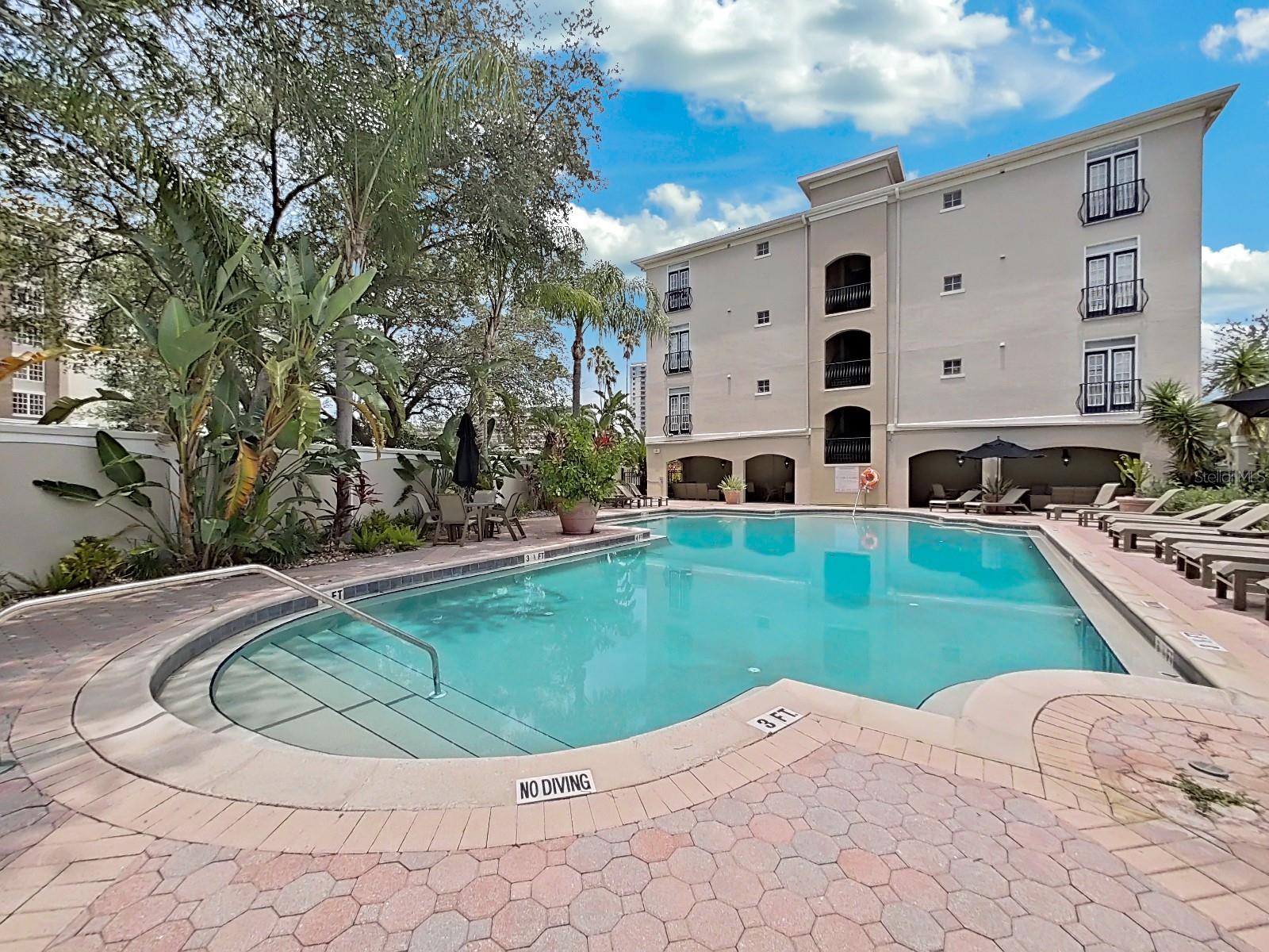 501 KNIGHTS RUN AVE #2217