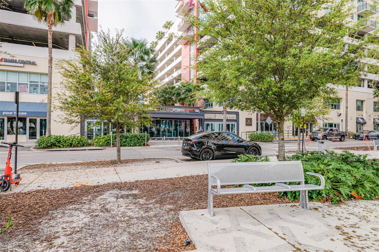 1208 E KENNEDY BLVD #1023