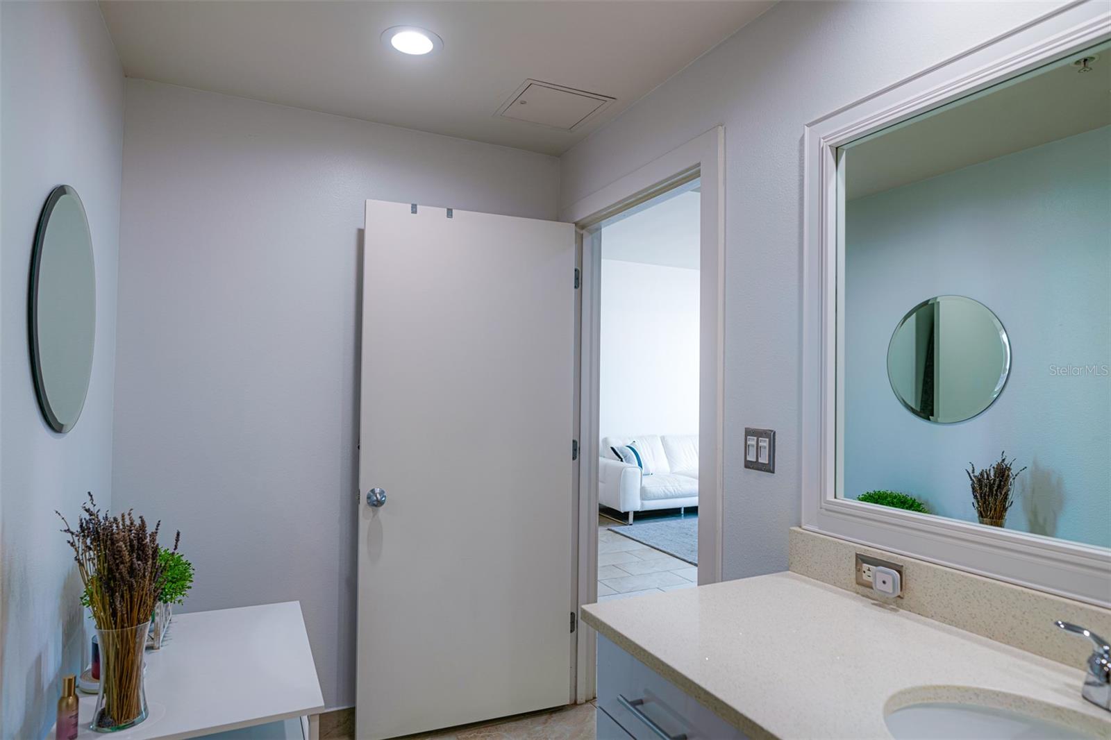 1208 E KENNEDY BLVD #1023