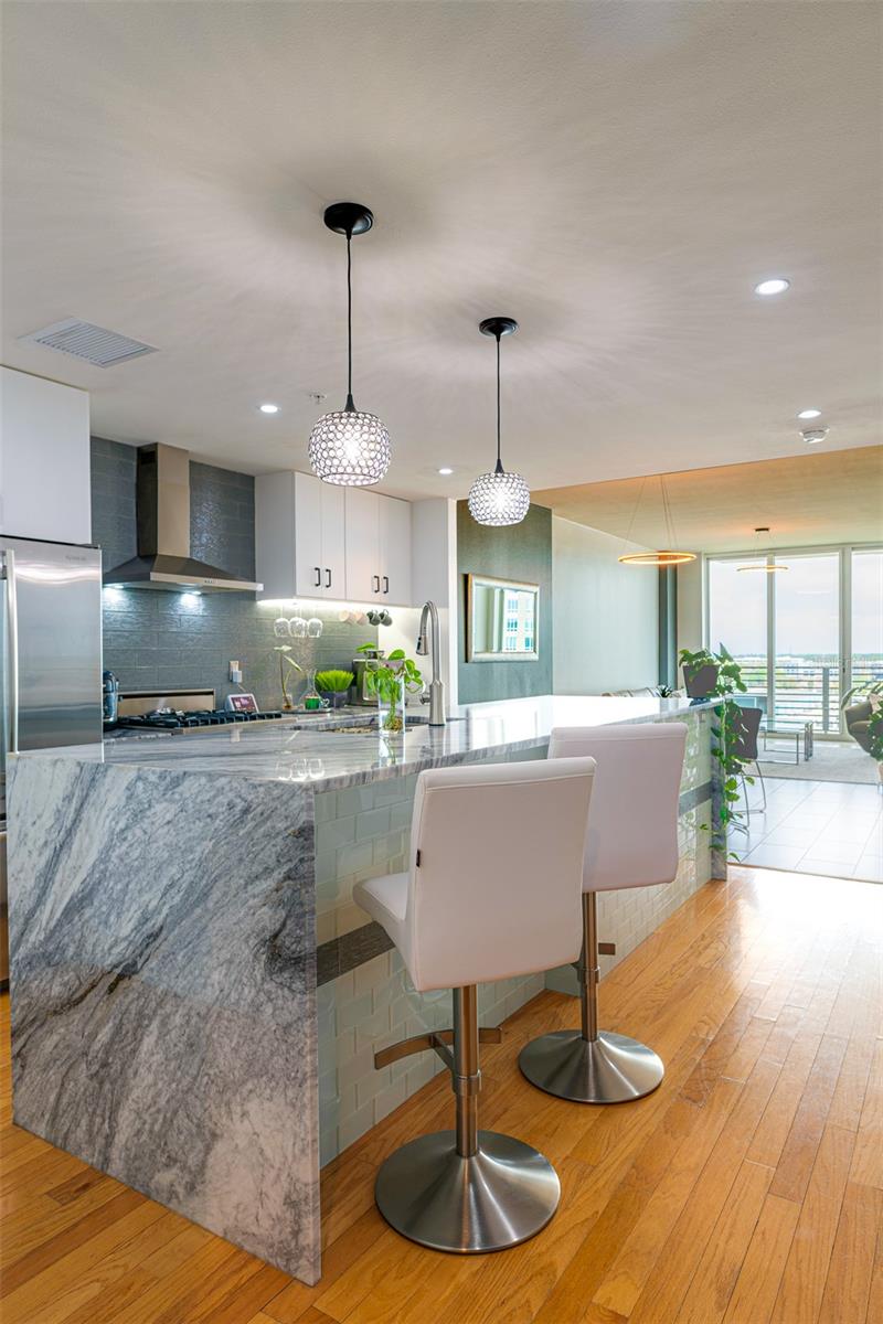 1208 E KENNEDY BLVD #1023