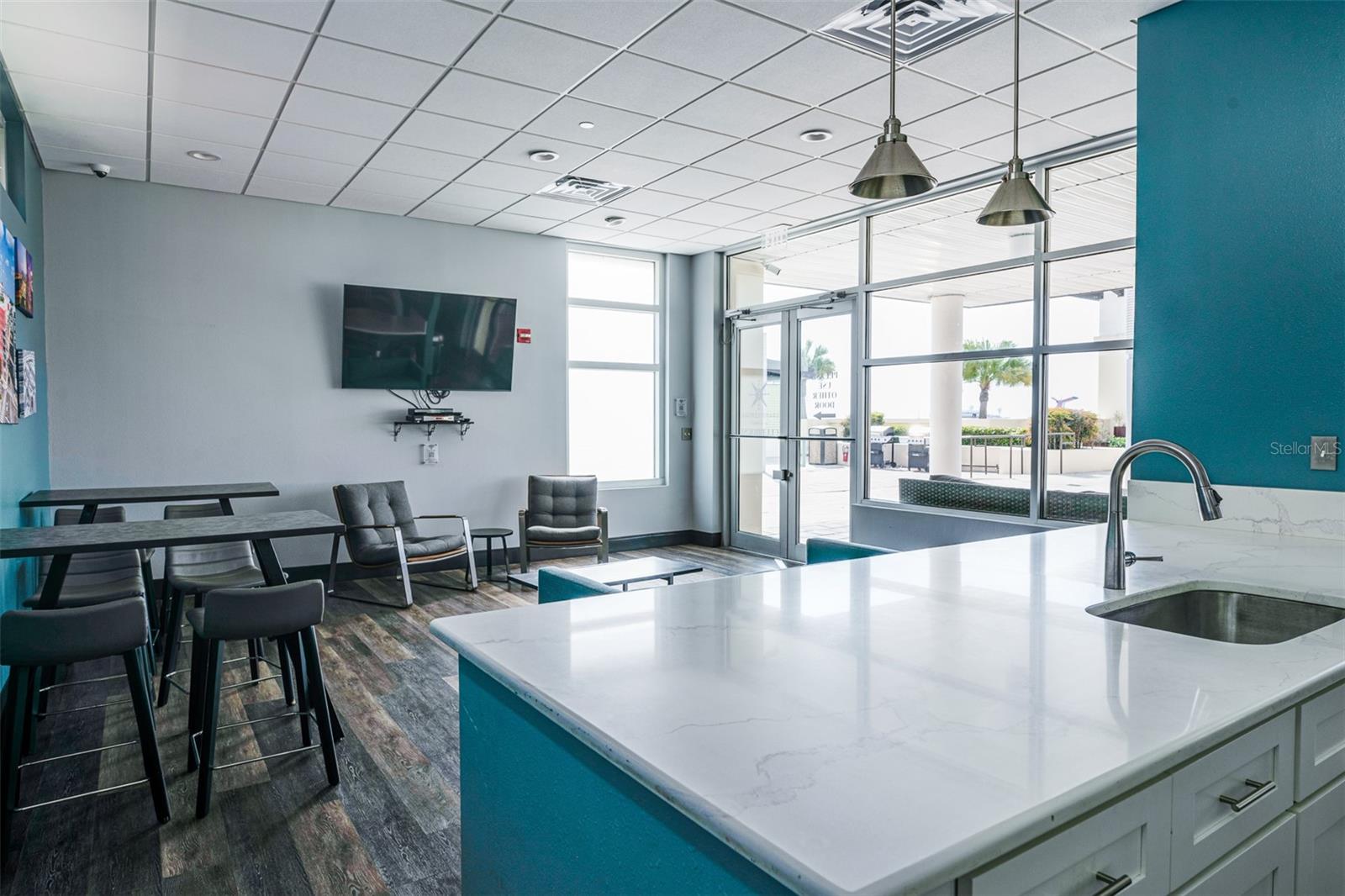 1208 E KENNEDY BLVD #1023