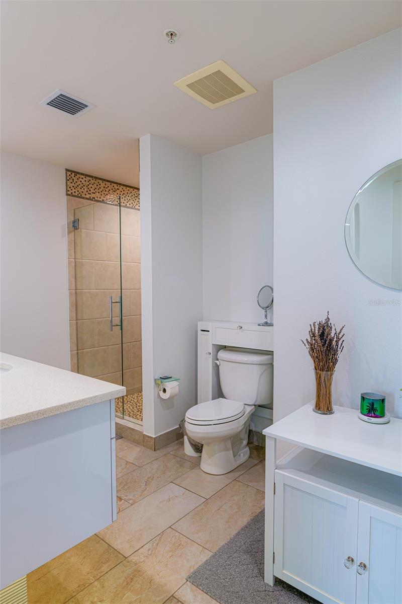 1208 E KENNEDY BLVD #1023